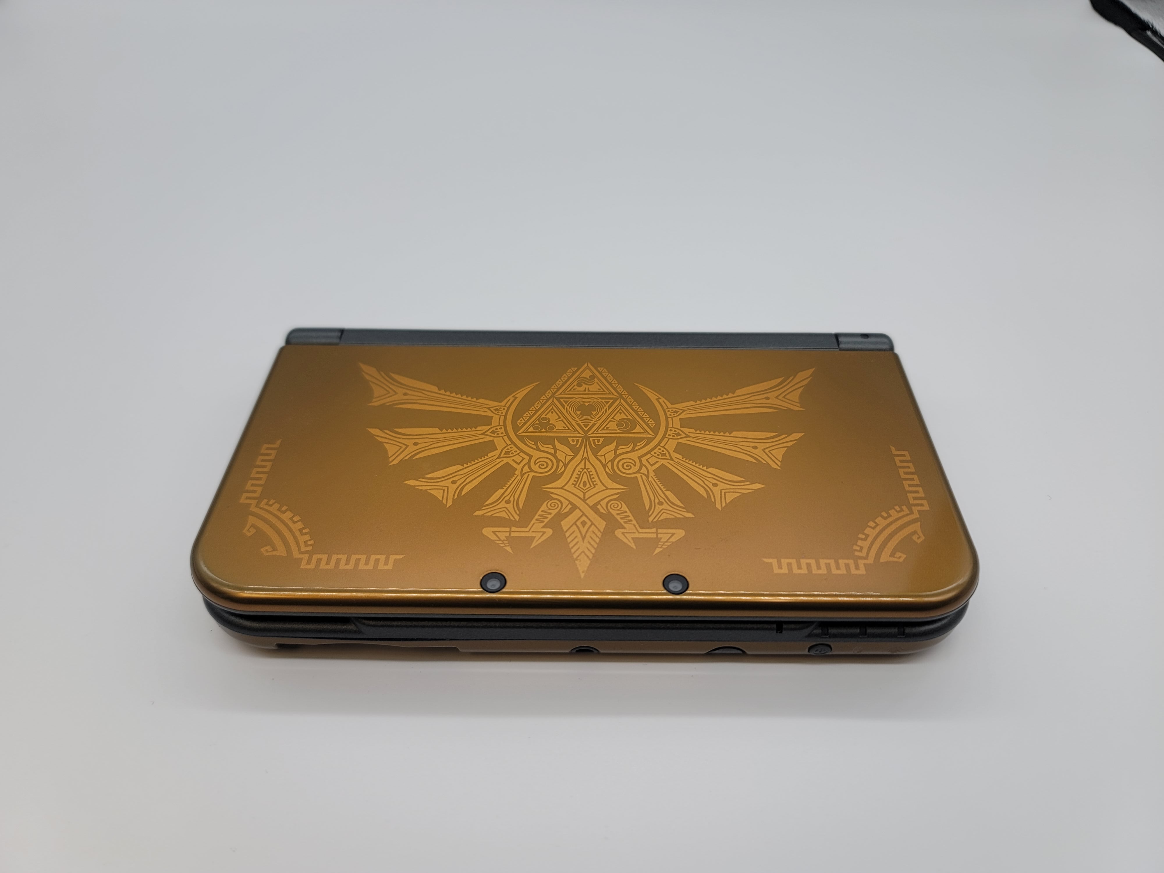 CIB "New" Nintendo 3DS XL Hyrule Edition