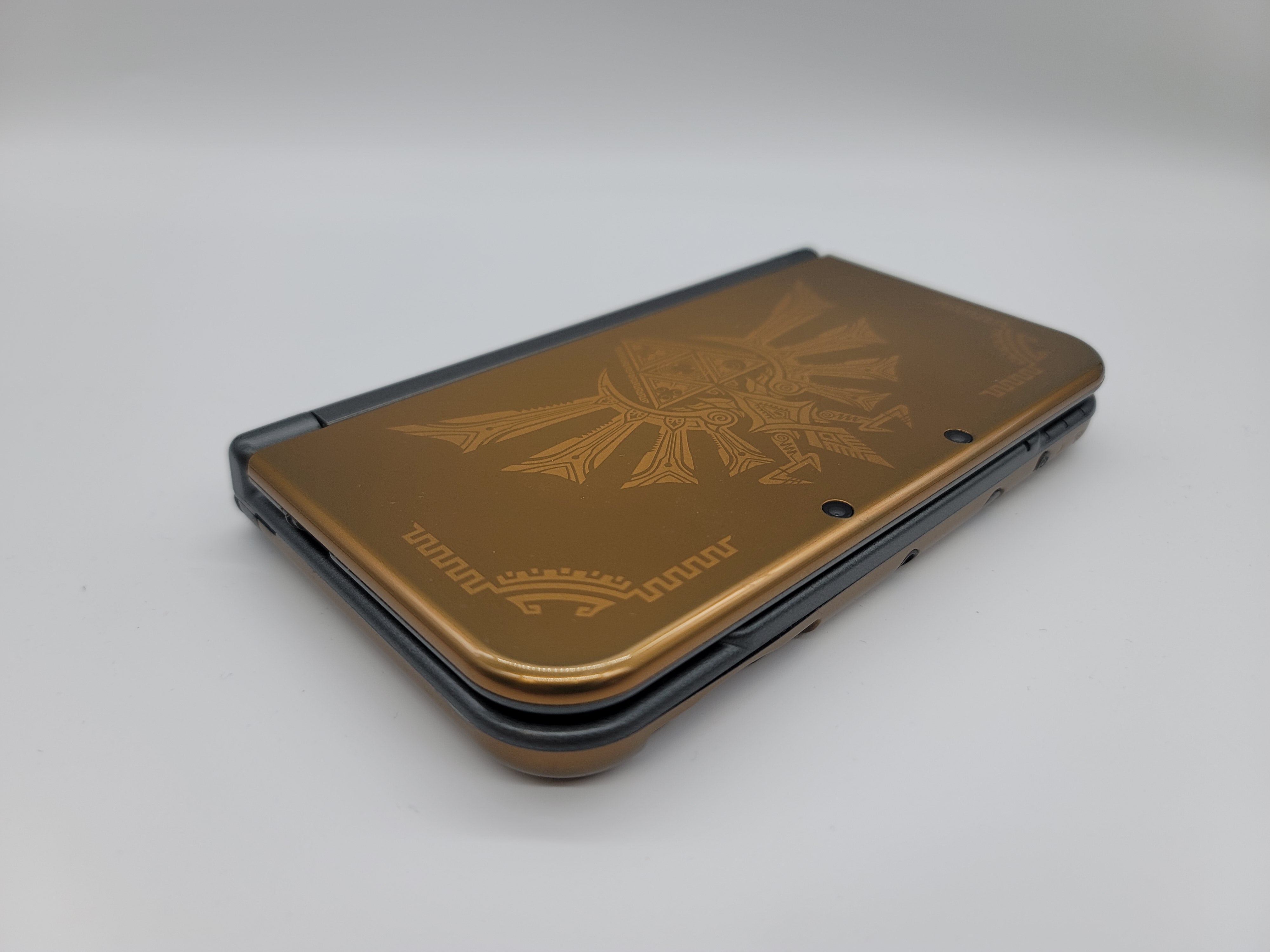 CIB "New" Nintendo 3DS XL Hyrule Edition
