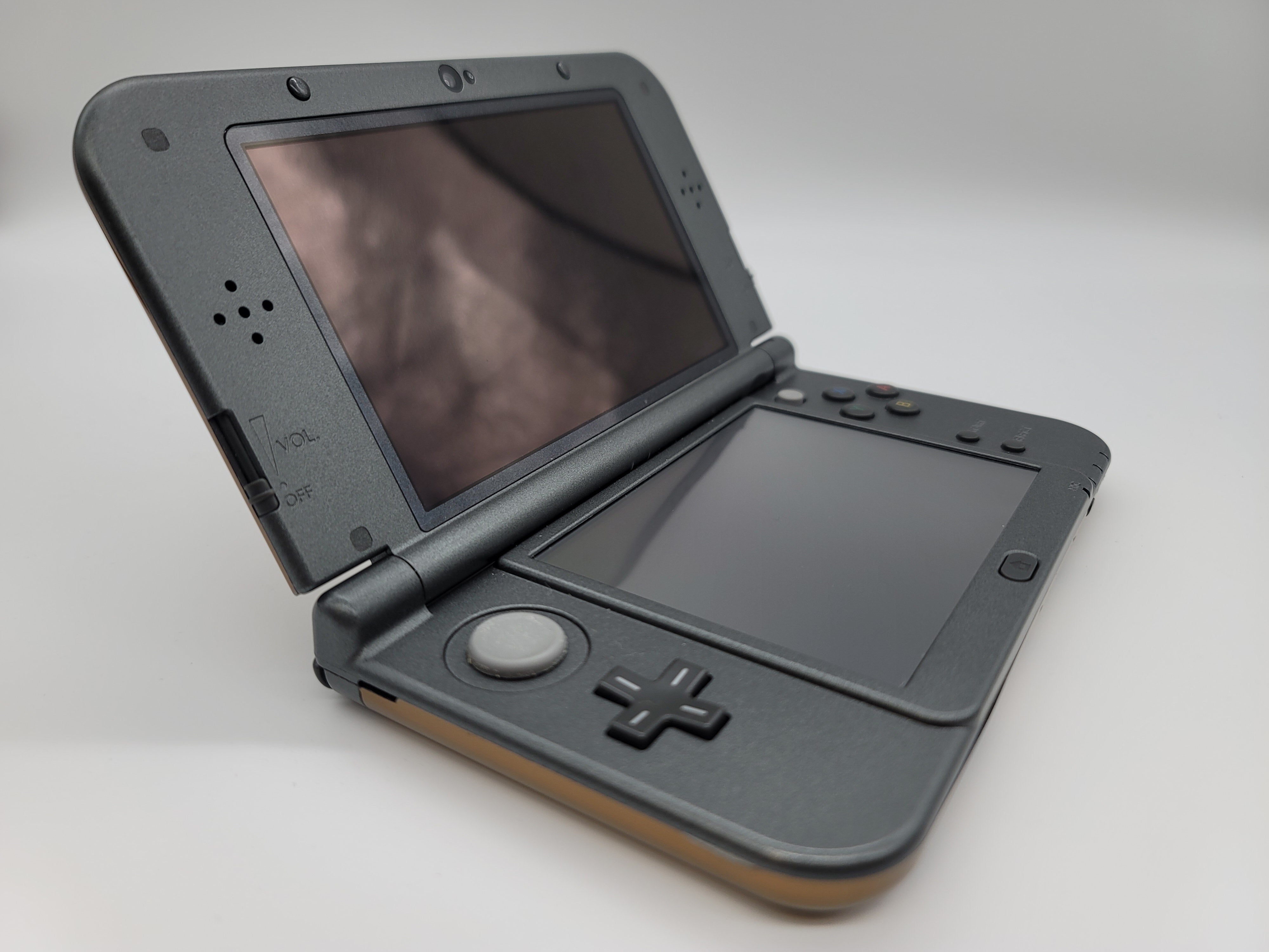 CIB "New" Nintendo 3DS XL Hyrule Edition