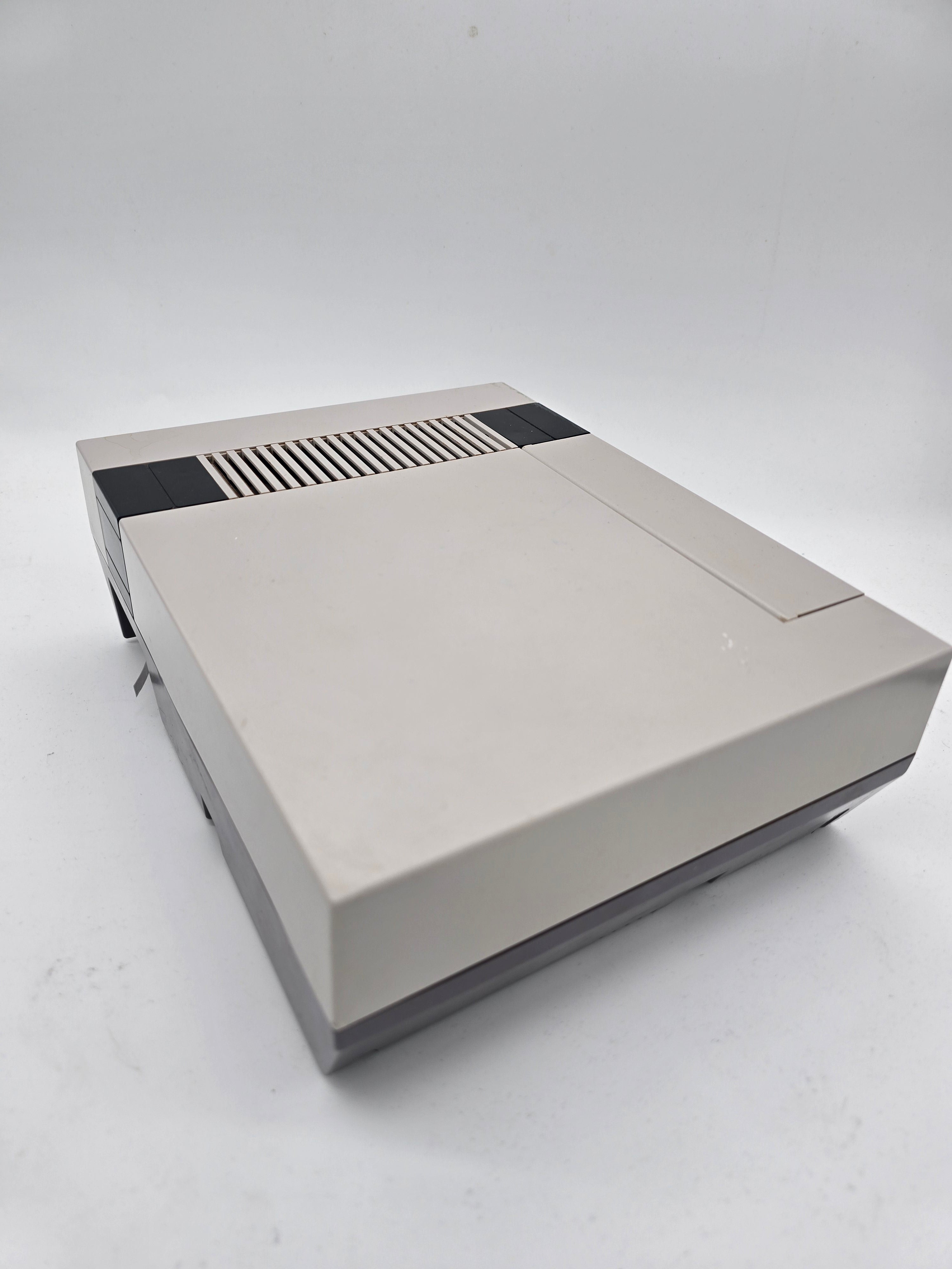 **HDMI** Nintendo NES Console Bundle with HDMI Output