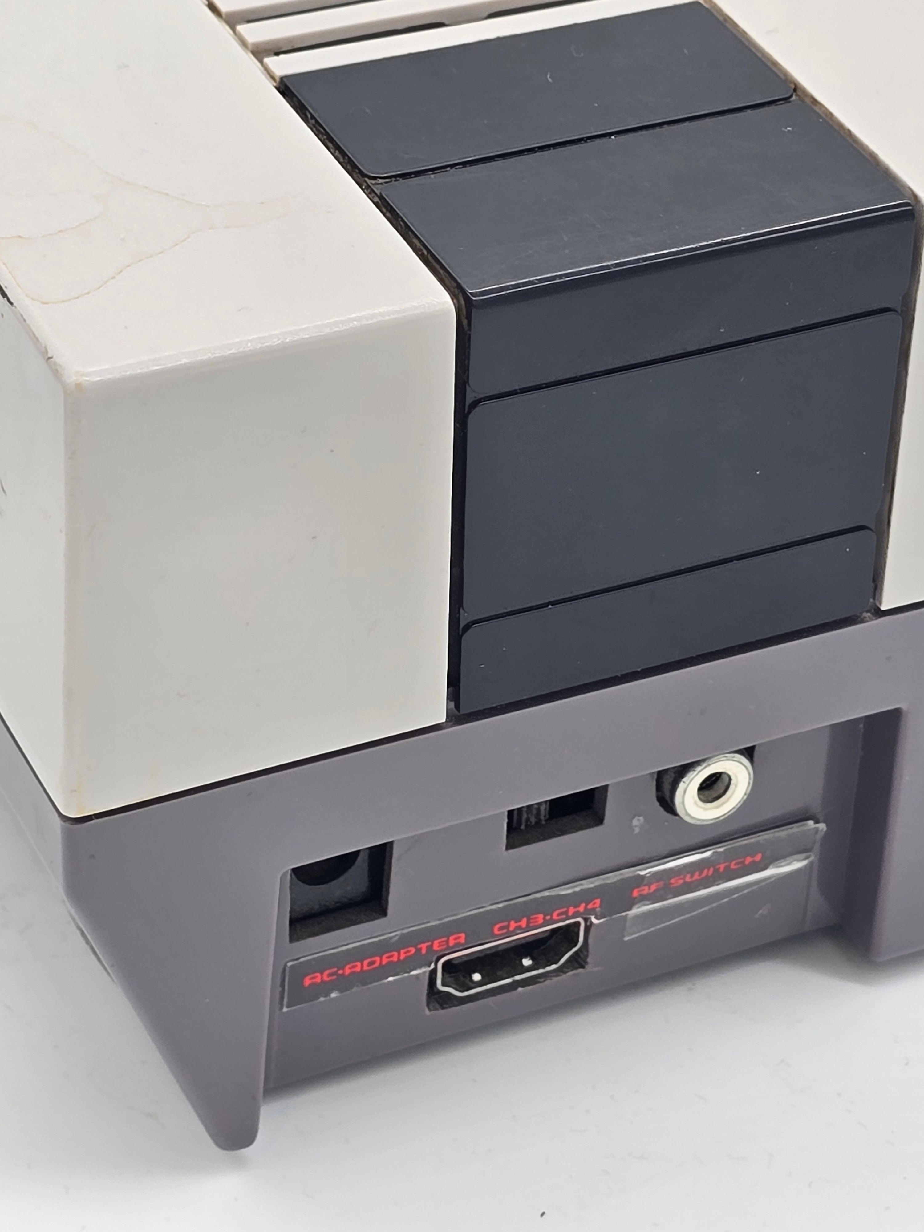 **HDMI** Nintendo NES Console Bundle with HDMI Output