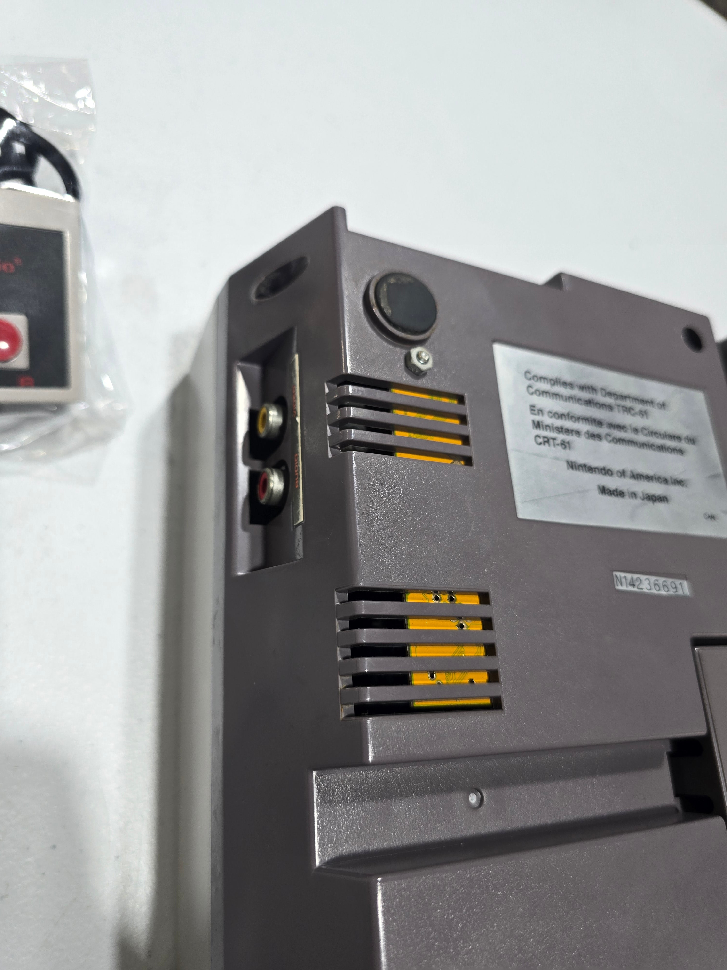 **HDMI** Nintendo NES Console Bundle with HDMI Output