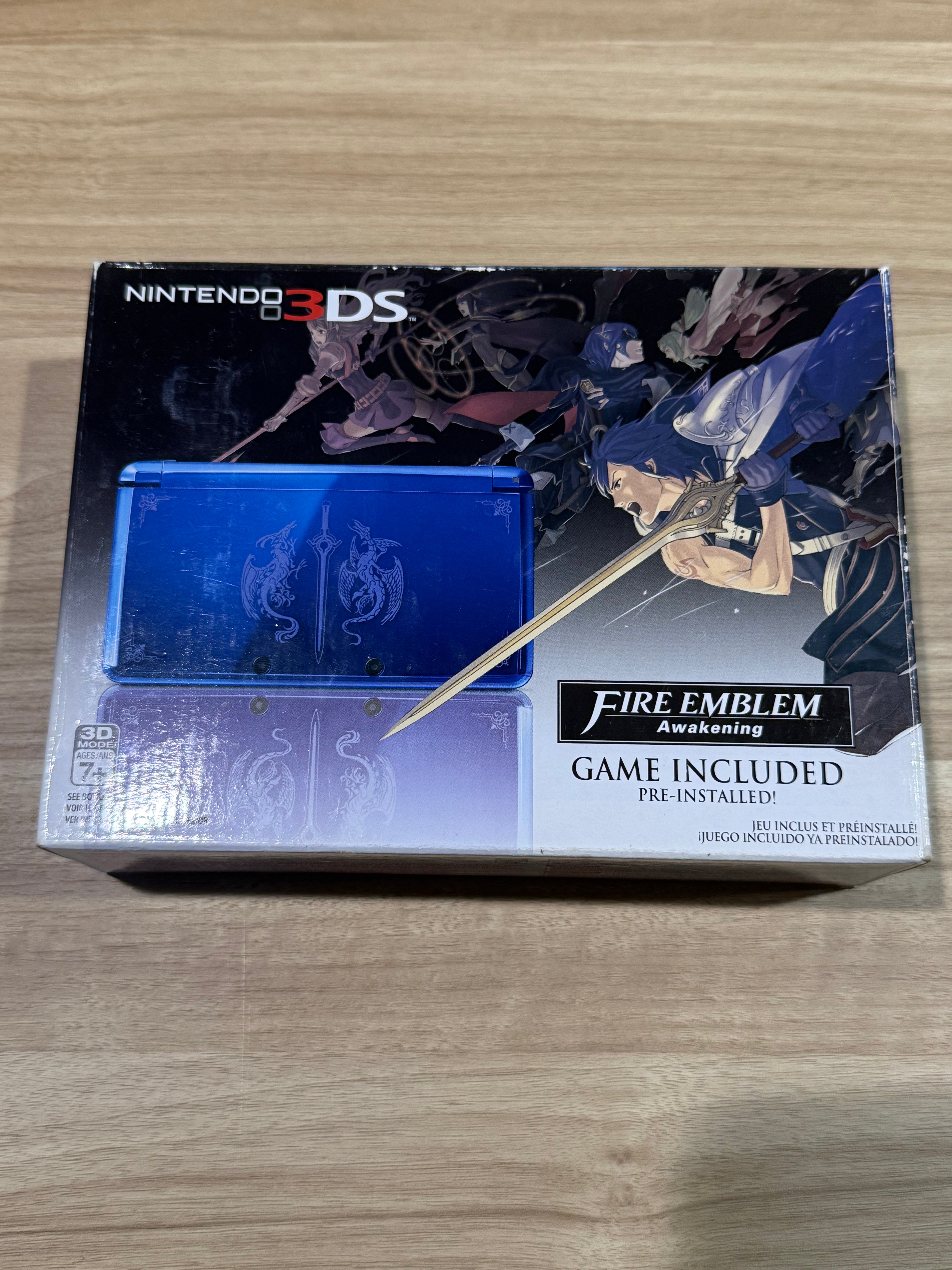 Nintendo 3DS Blue Fire Emblem Awakening Limited Edition