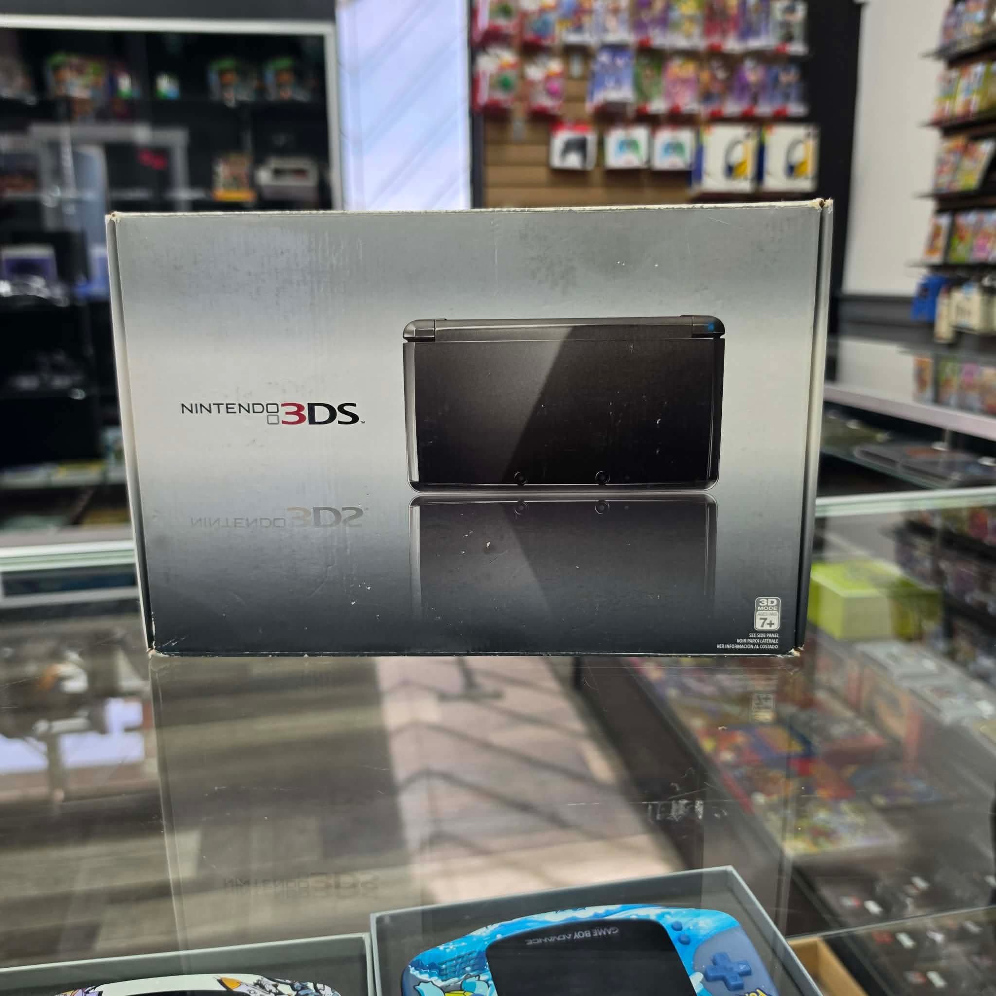 Nintendo 3DS Launch Edition Black Handheld Console Console and Box