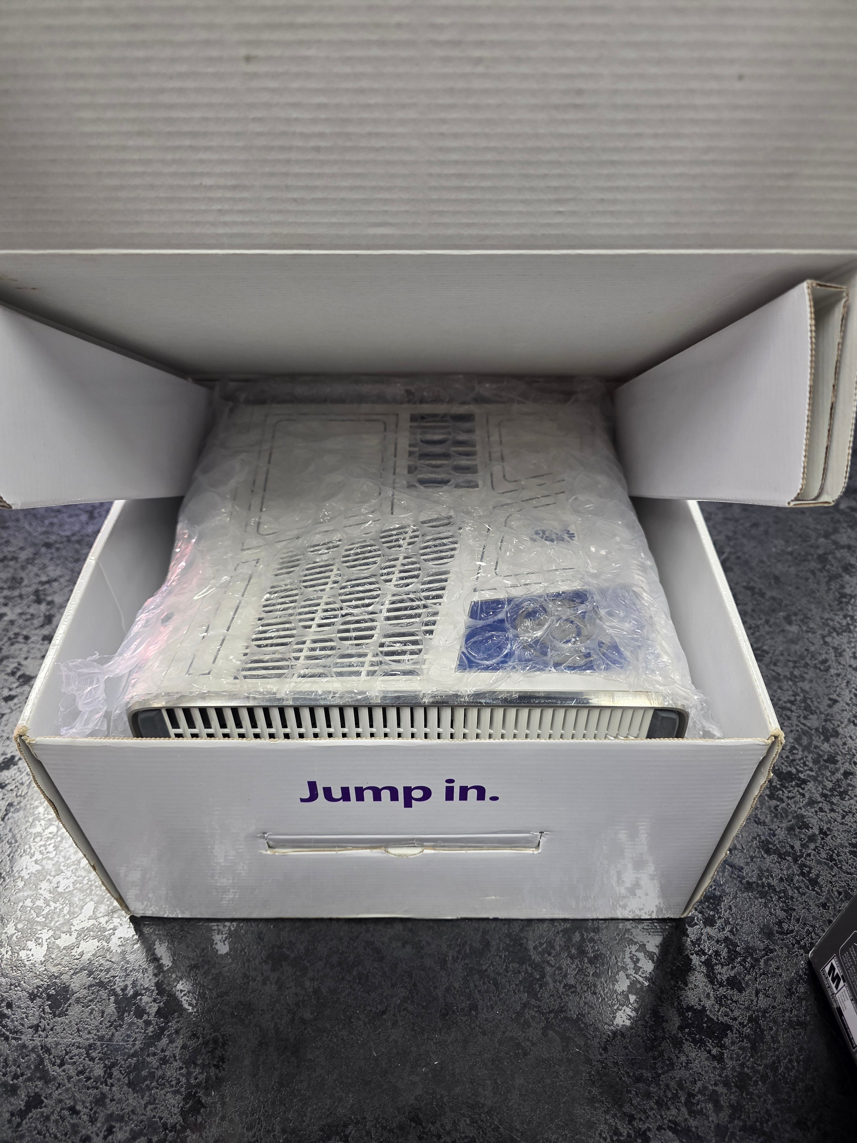 CIB Microsoft Xbox 360 Slim Kinect Star Wars Limited Edition