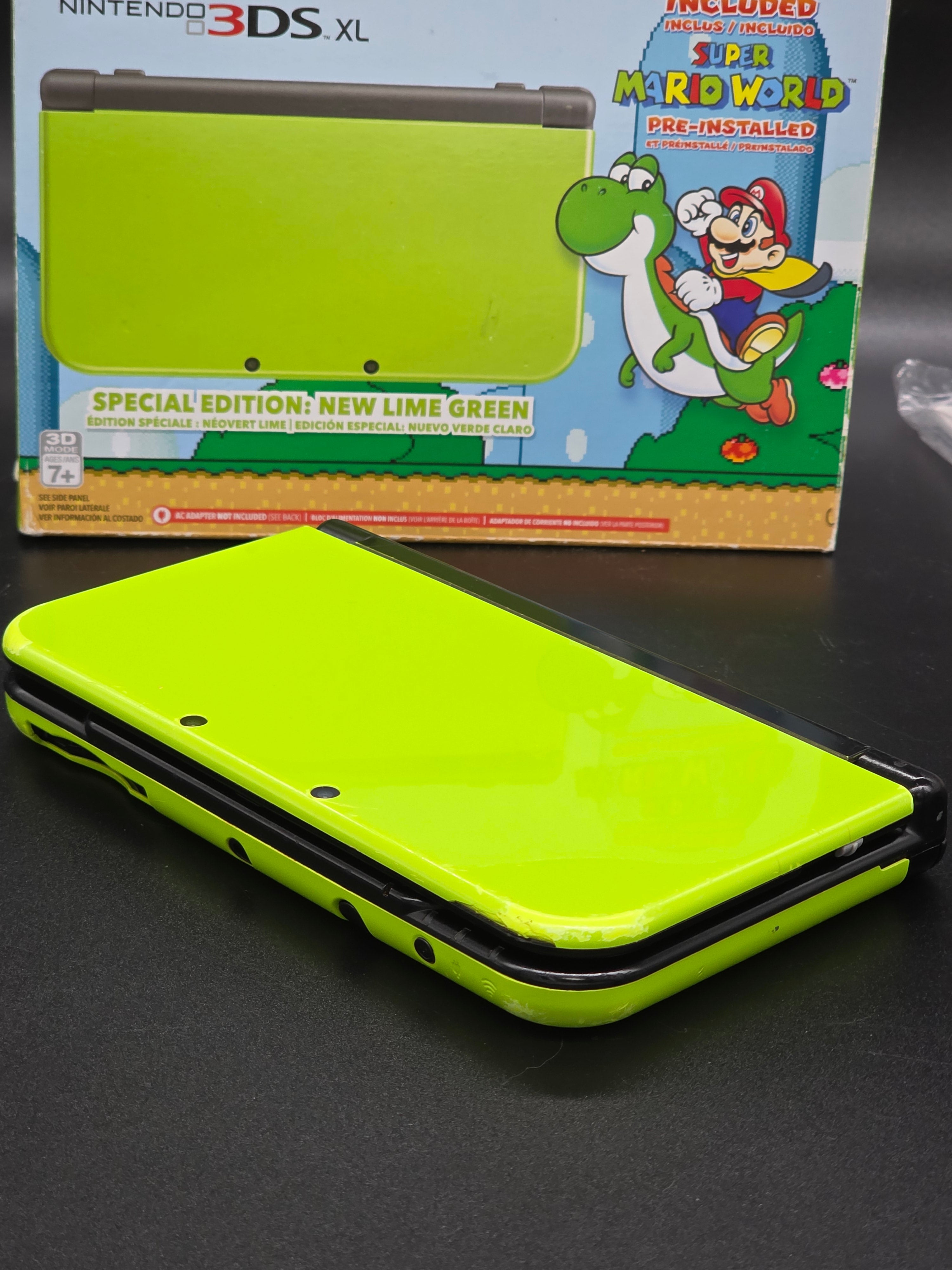 New Nintendo 3DS XL Special Edition: New Lime Green w/Super Mario World - Amazon Exclusive