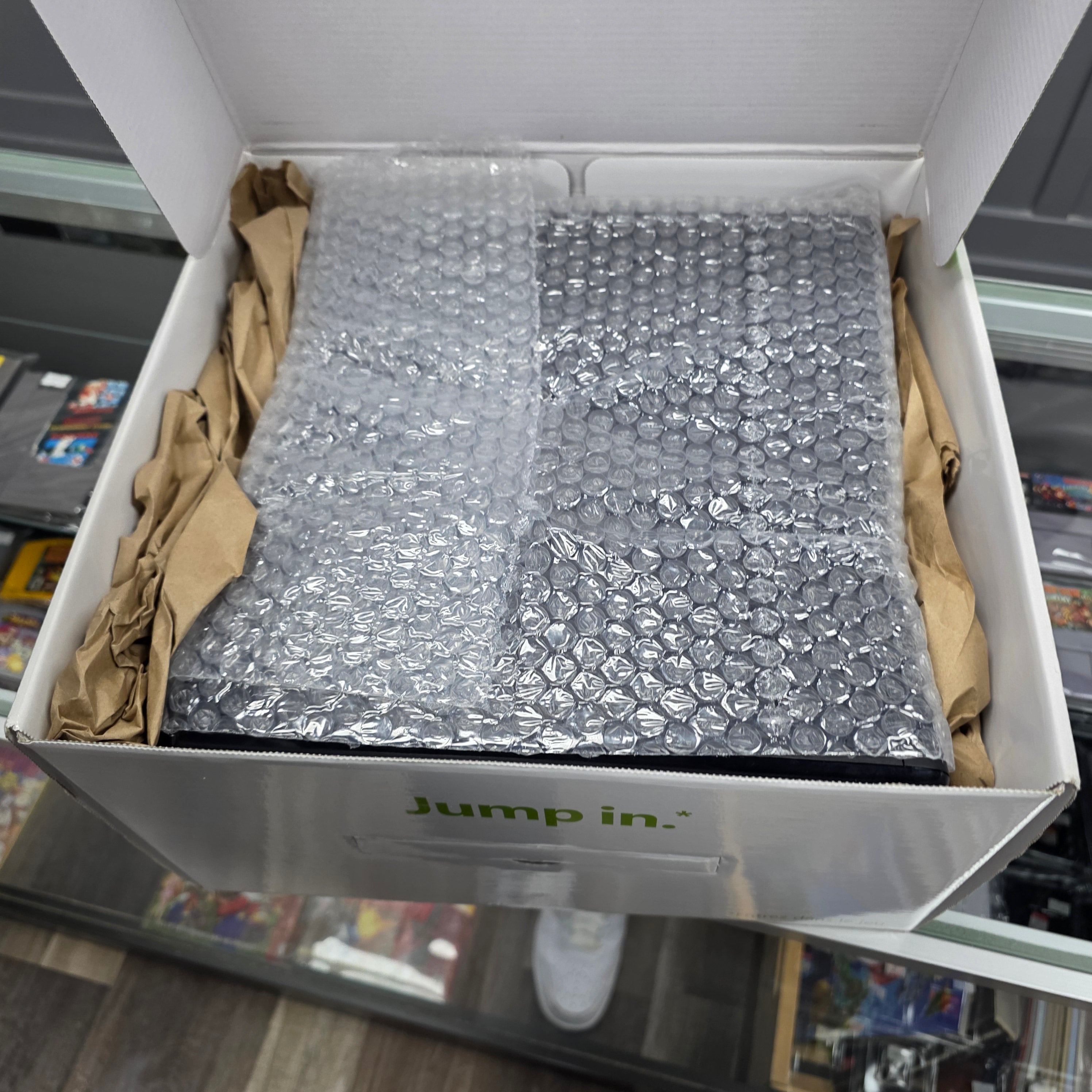 CIB Microsoft Xbox 360 Slim Kinect Bundle 4GB Matte Black