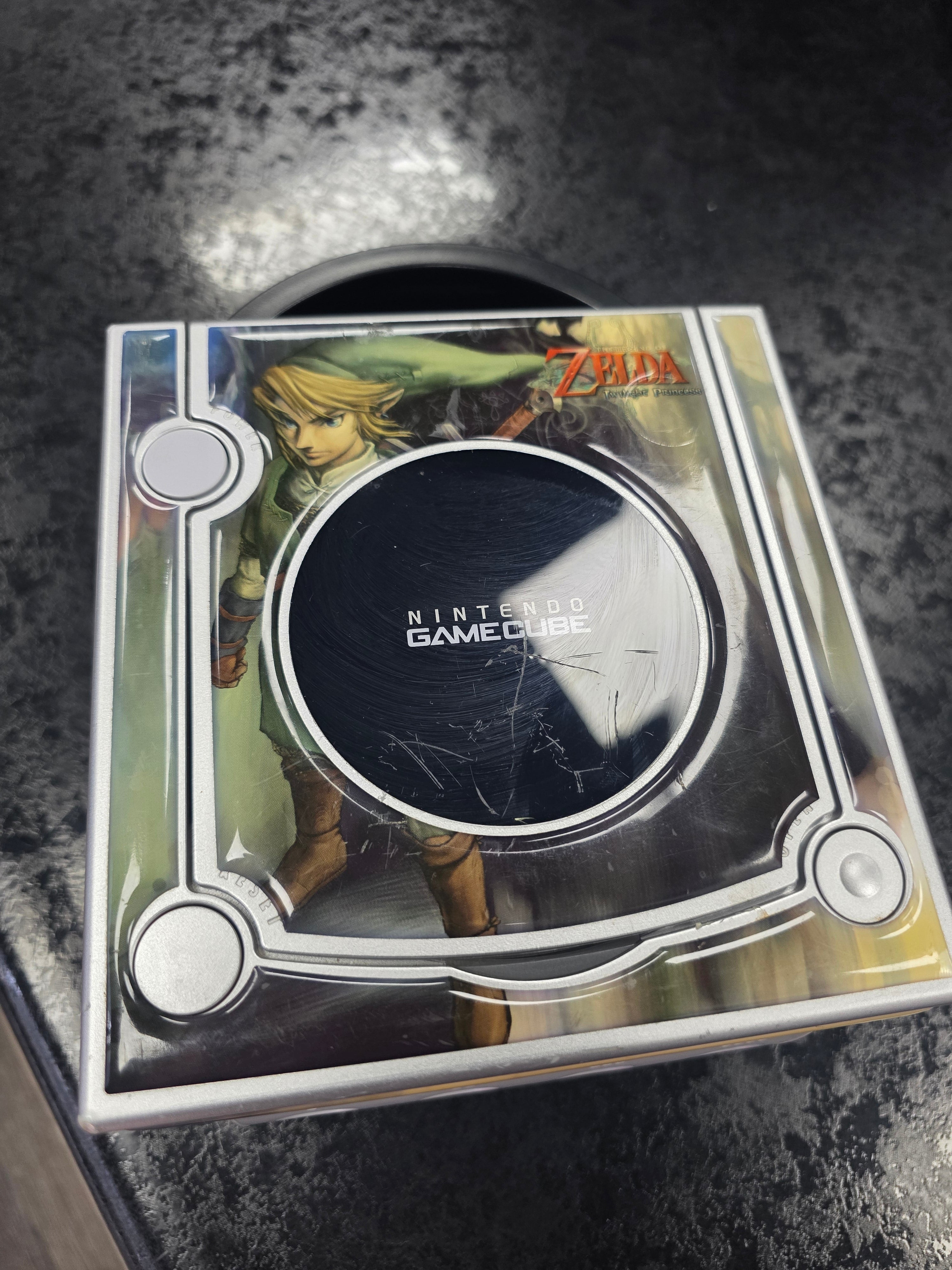 Nintendo GameCube Platinum Zelda Skinned Console Bundle