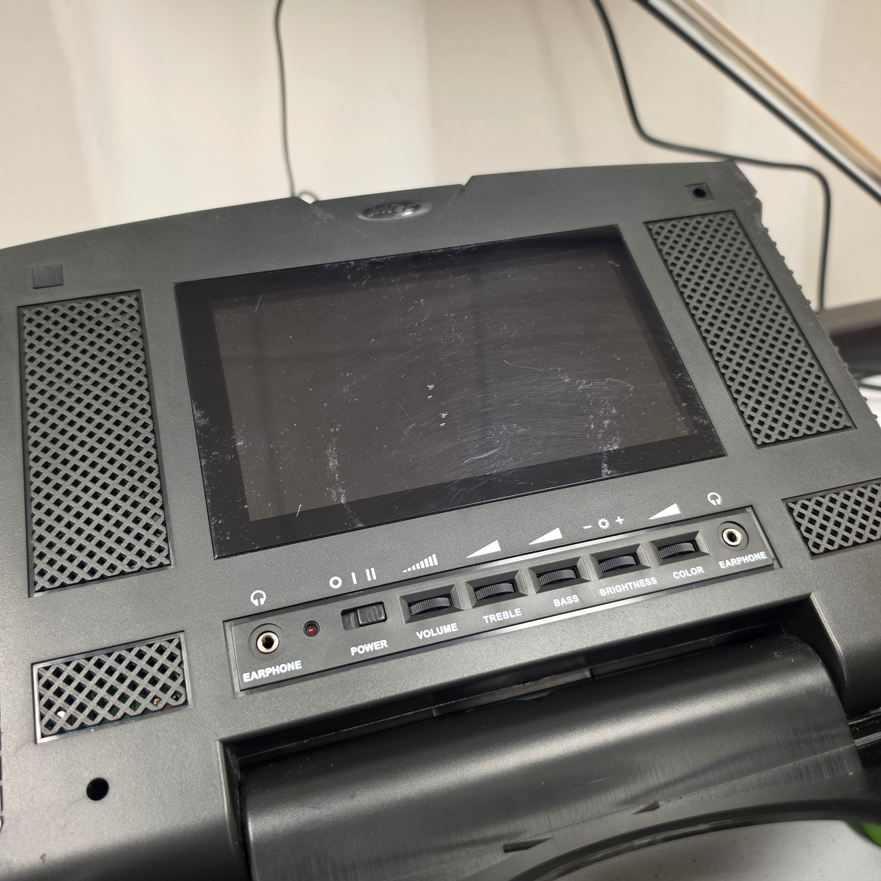 Intec 7.2" Color Console Screen - Adapter for Original Xbox