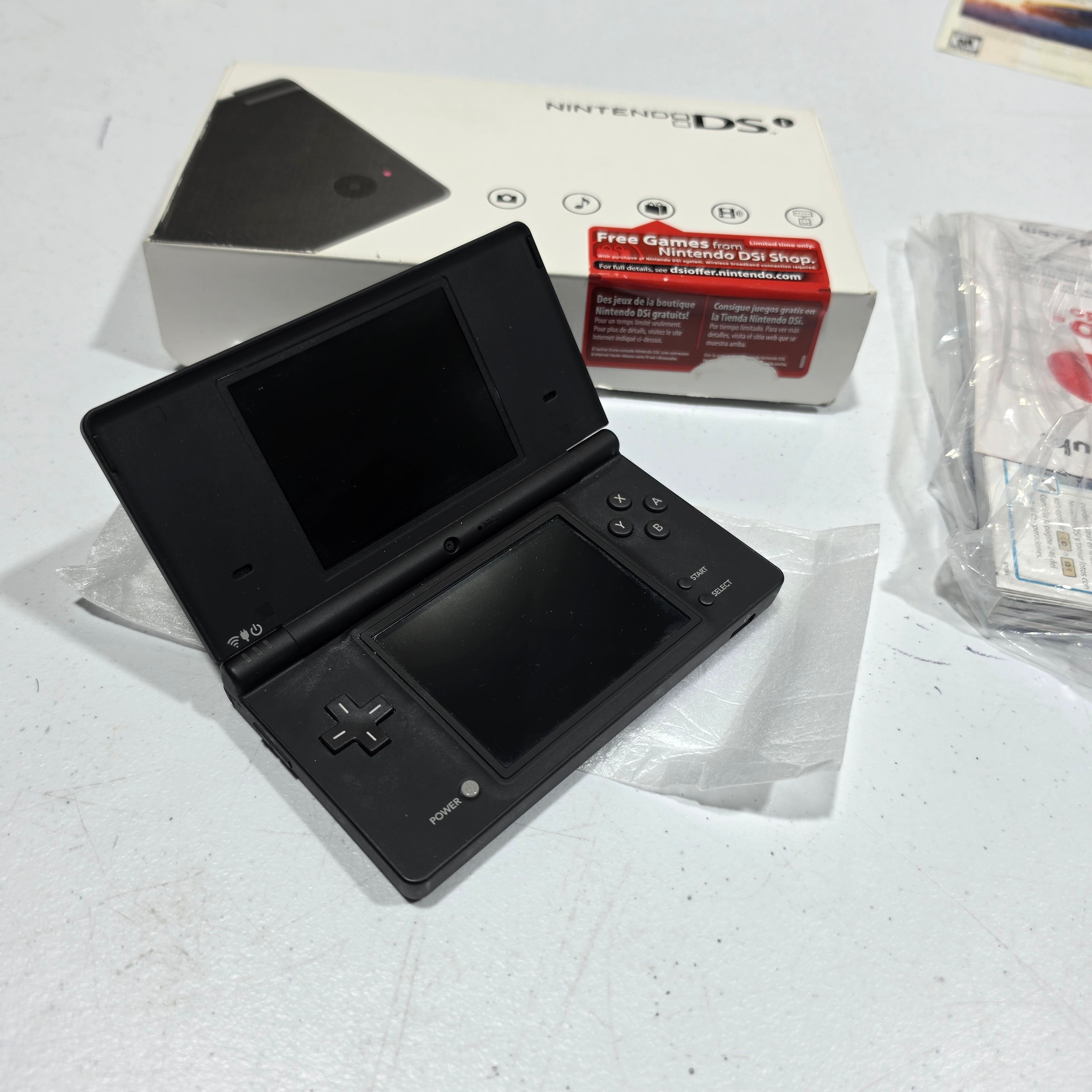 (CIB) Nintendo DSi Black Handheld Console