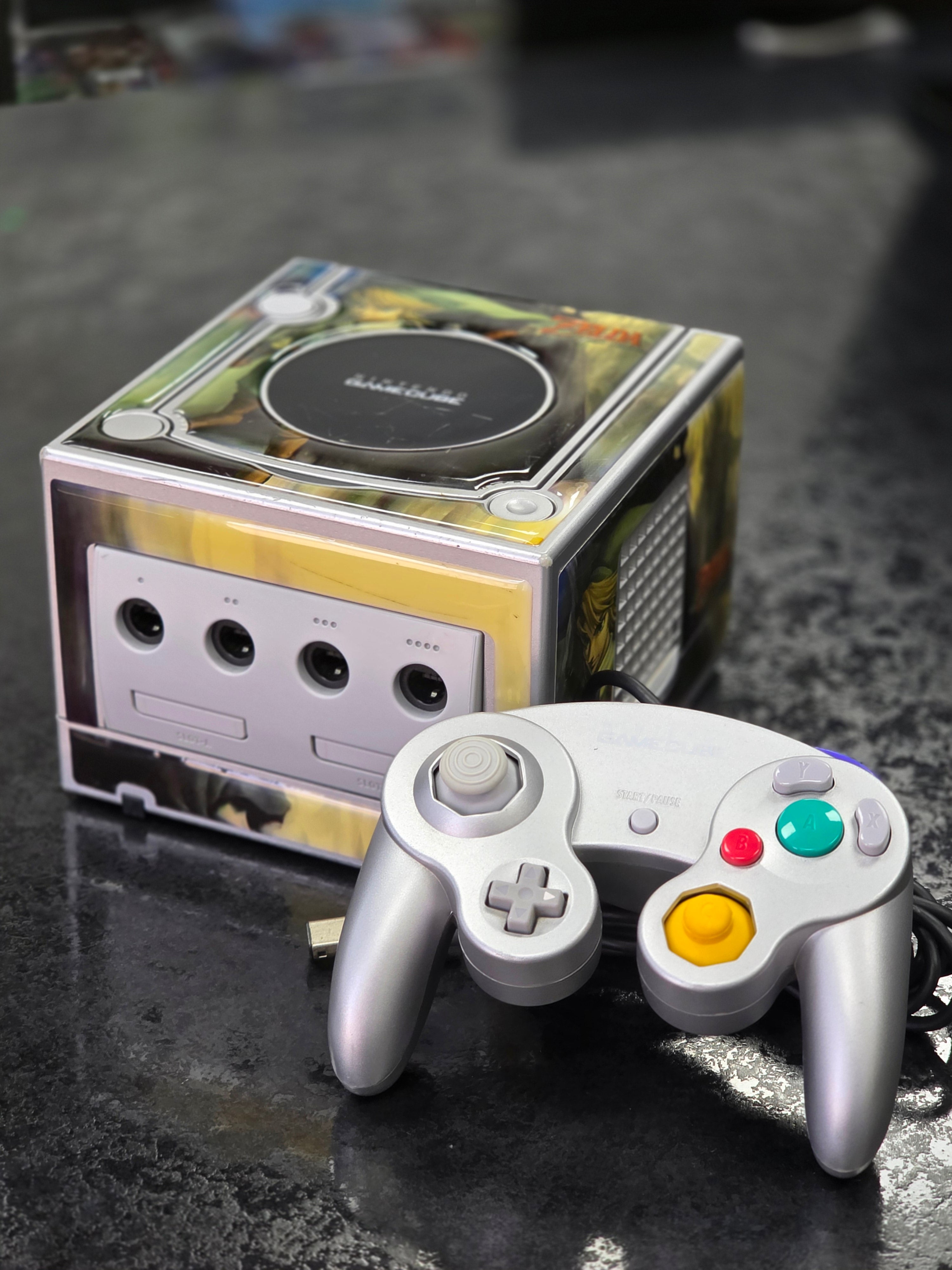 Nintendo GameCube Platinum Zelda Skinned Console Bundle