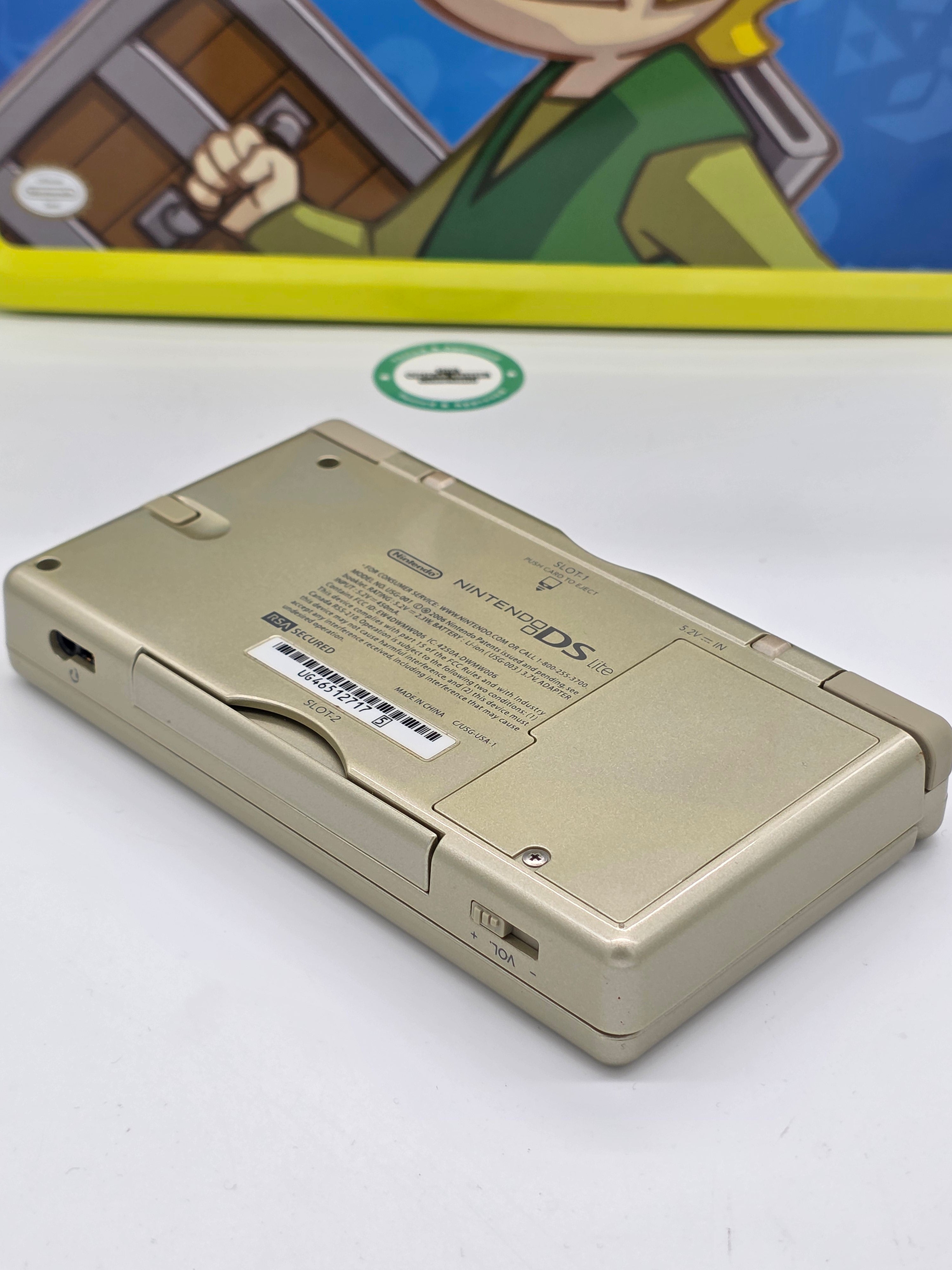 Nintendo DS Lite Zelda Handheld Console + Lunch Box