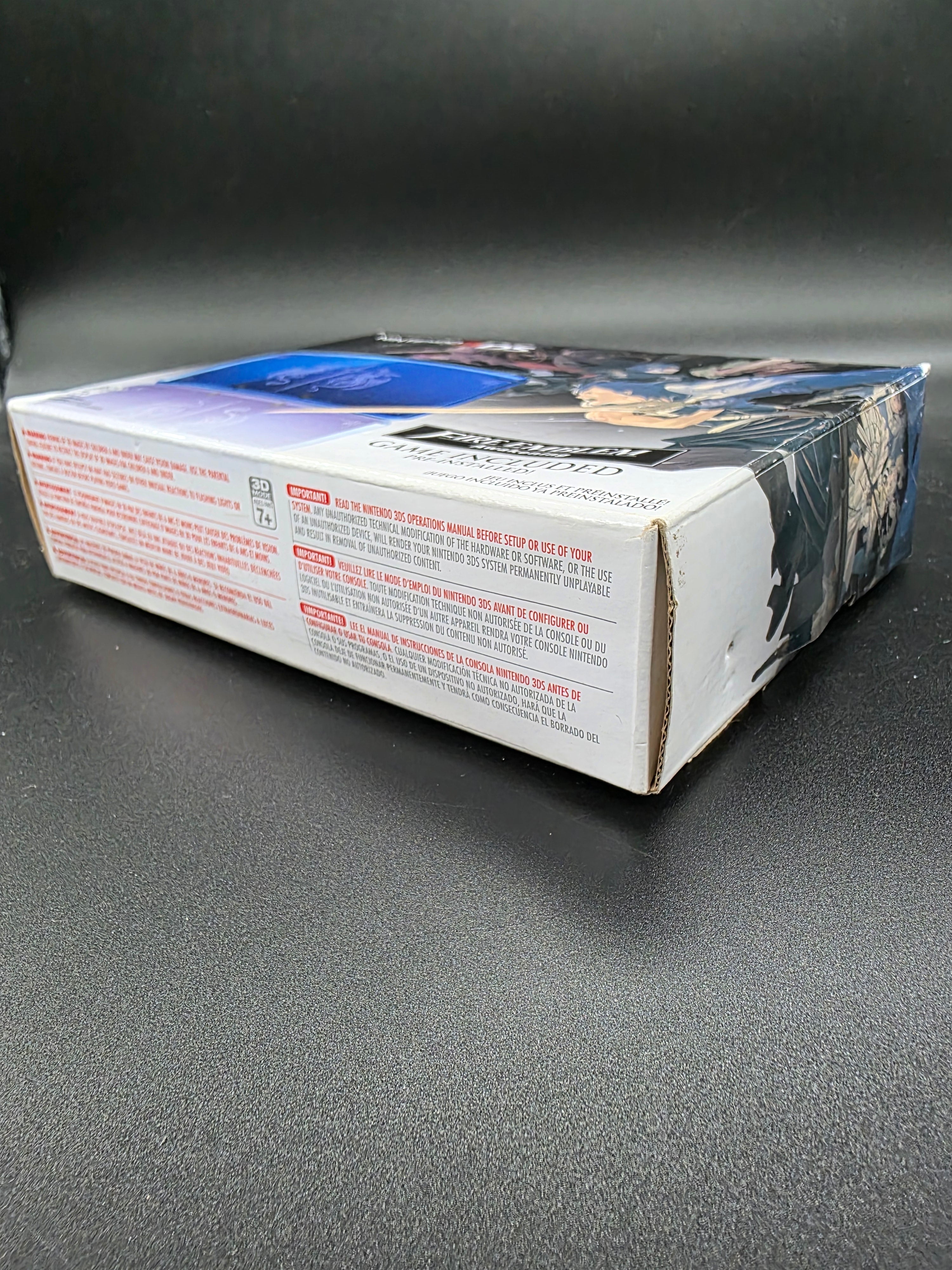 Nintendo 3DS Blue Fire Emblem Awakening Limited Edition