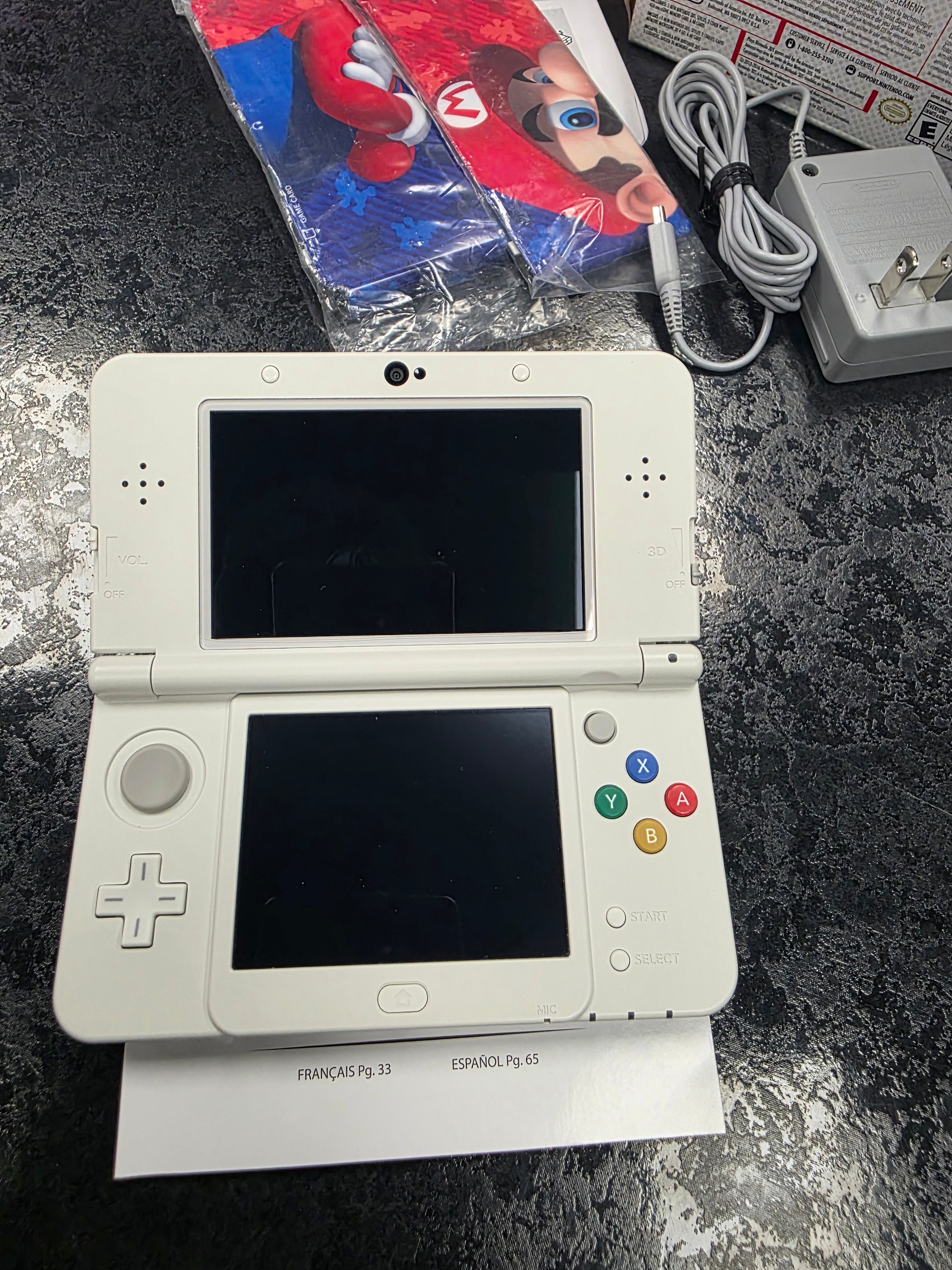 New Nintendo 3D Super Mario 3D Land Edition Handheld Console