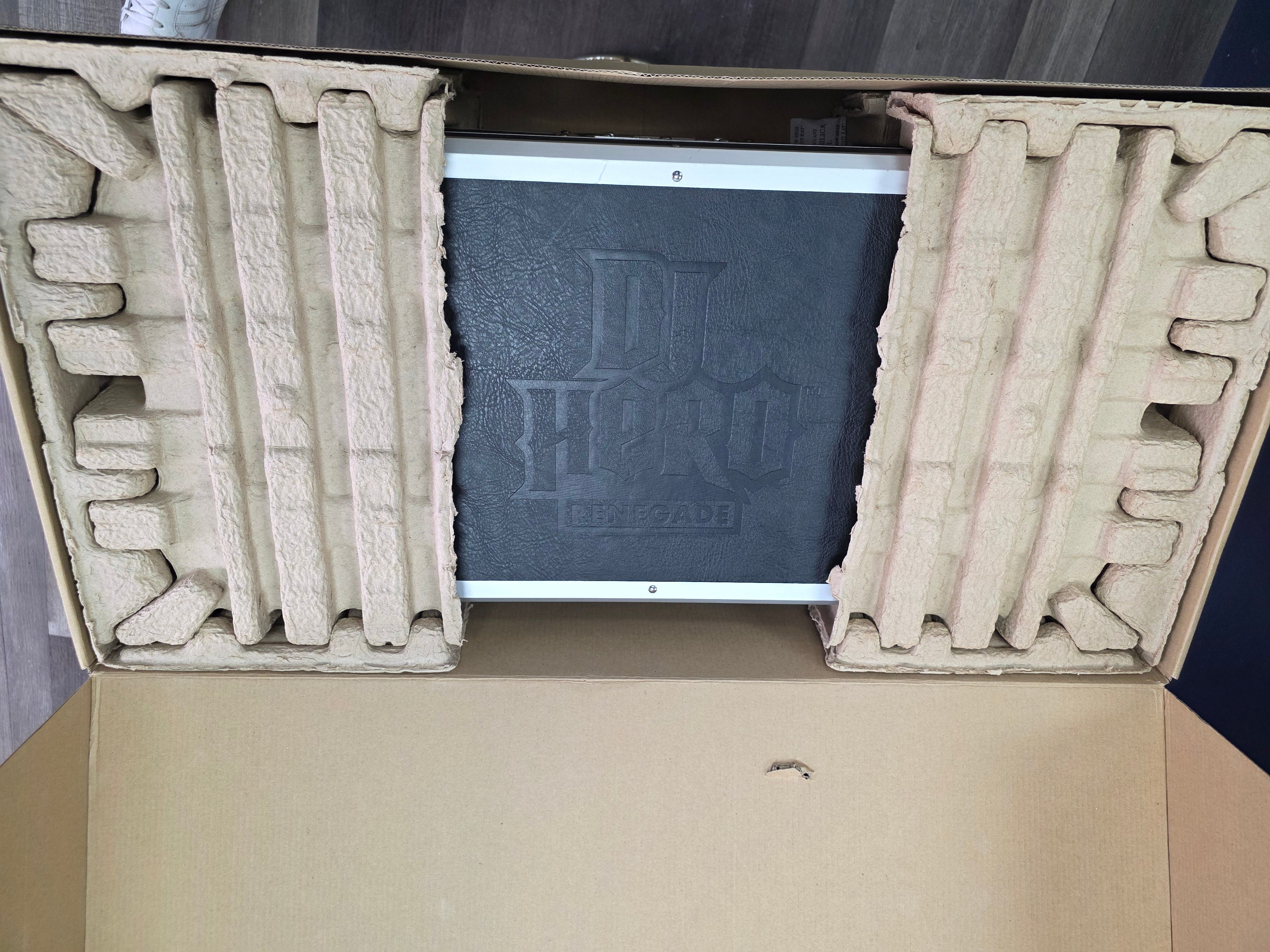 DJ Hero Renegade Edition - Nintendo Wii