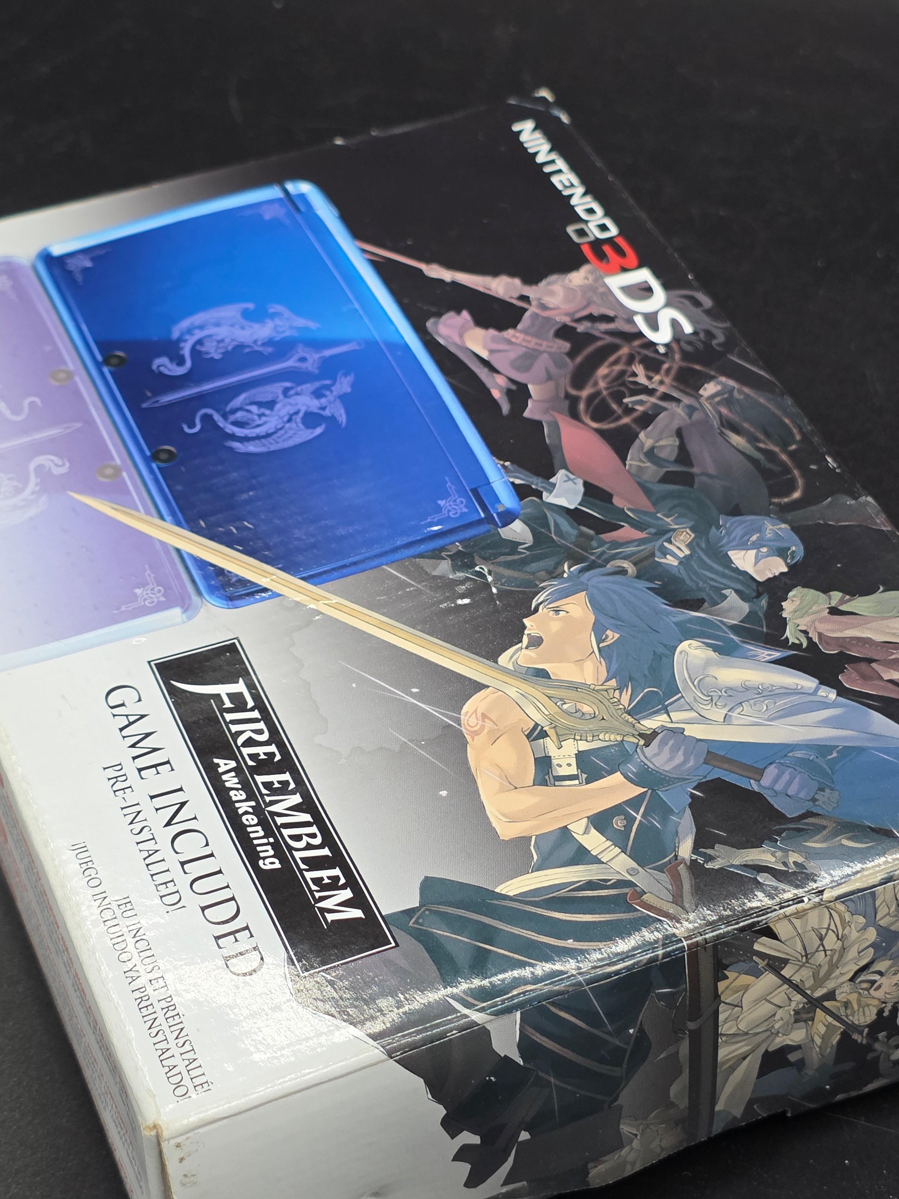 Nintendo 3DS Blue Fire Emblem Awakening Limited Edition