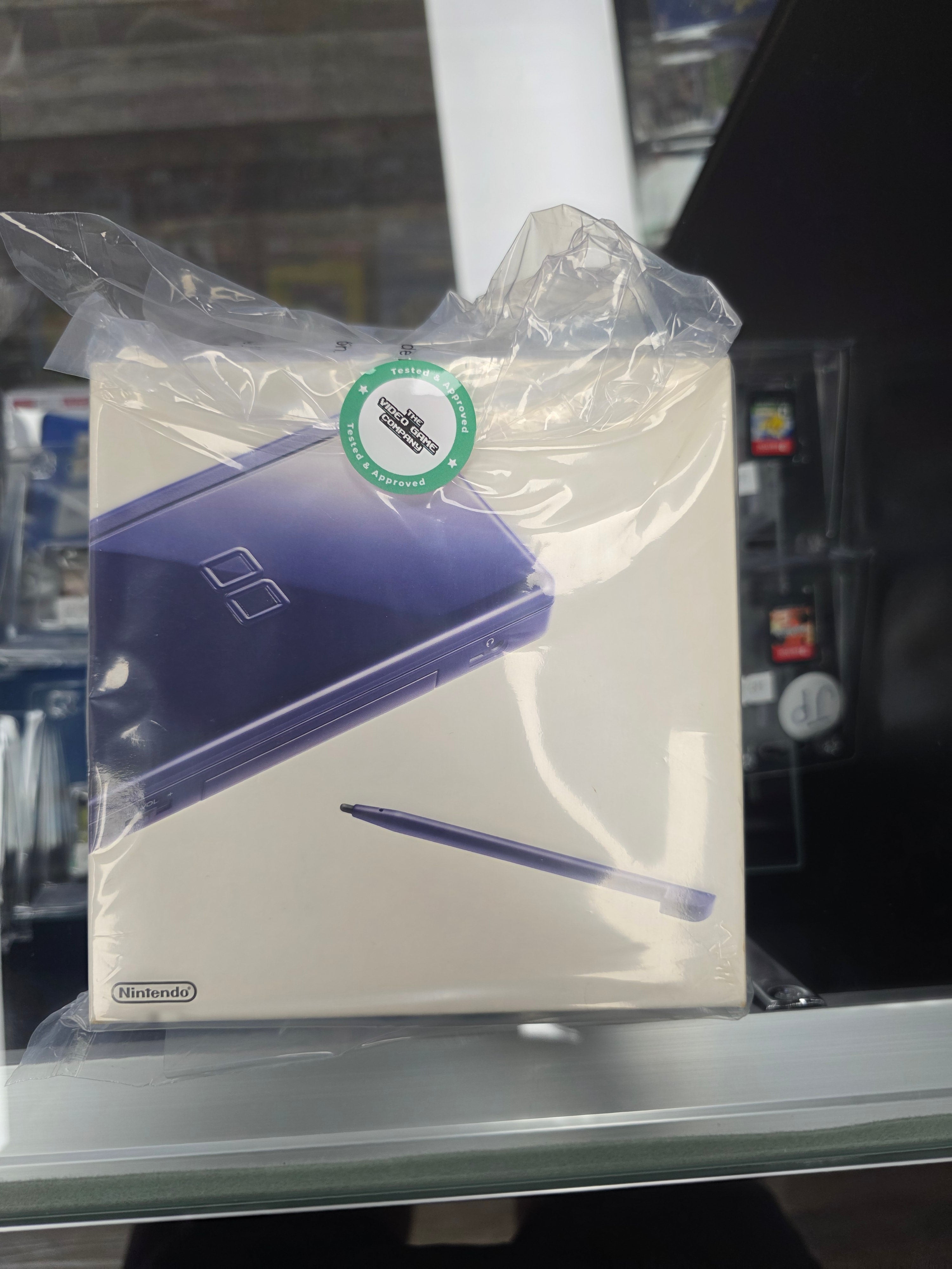 (JP 🇯🇵 REGION Free) Complete in Box Nintendo DS Lite Handheld Console