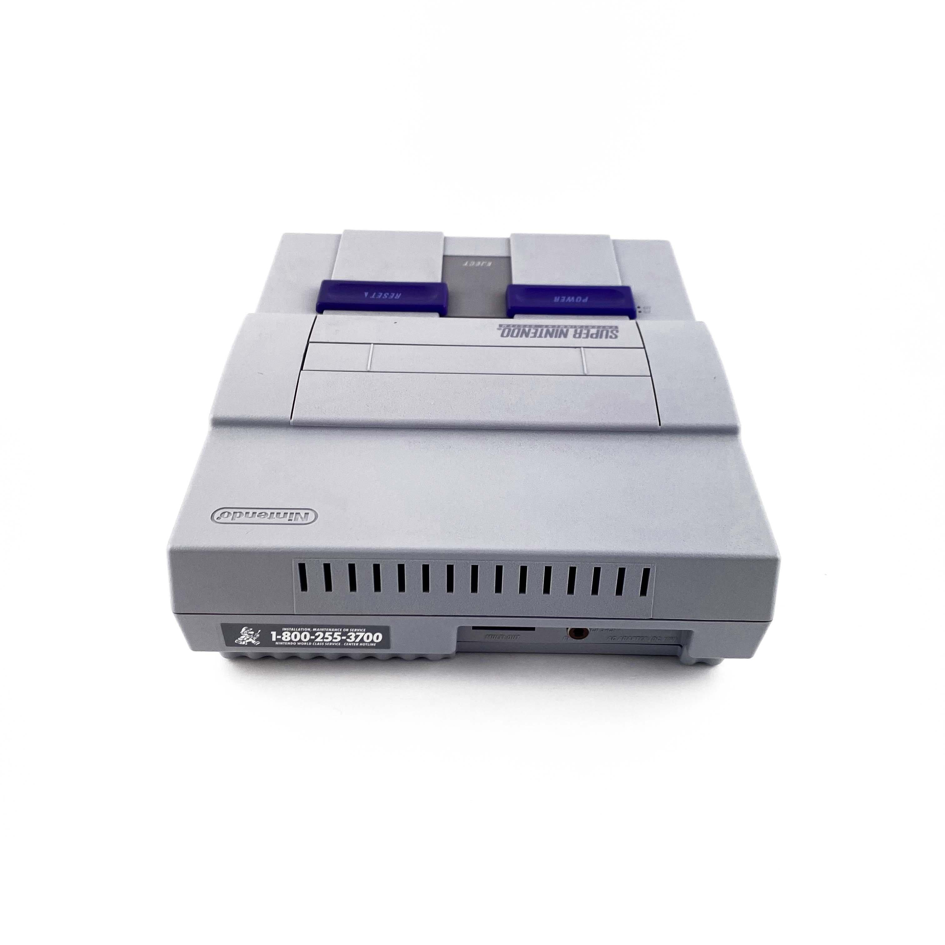 Nintendo SNES Console Bundle (SNS-001)