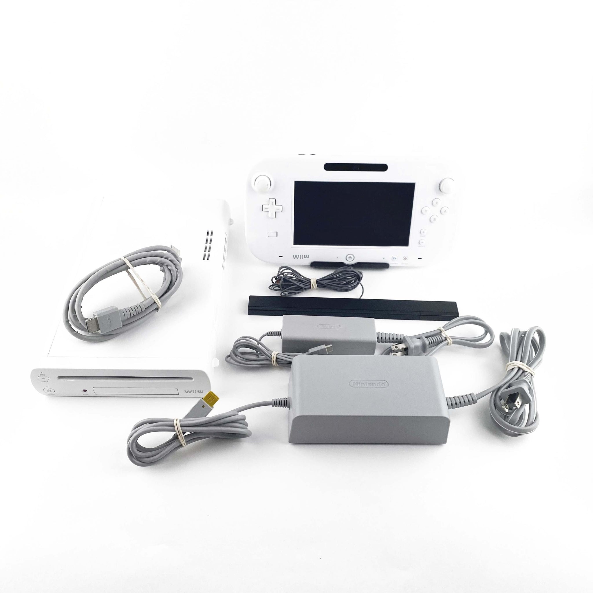 Nintendo Wii U White 8GB Console Bundle