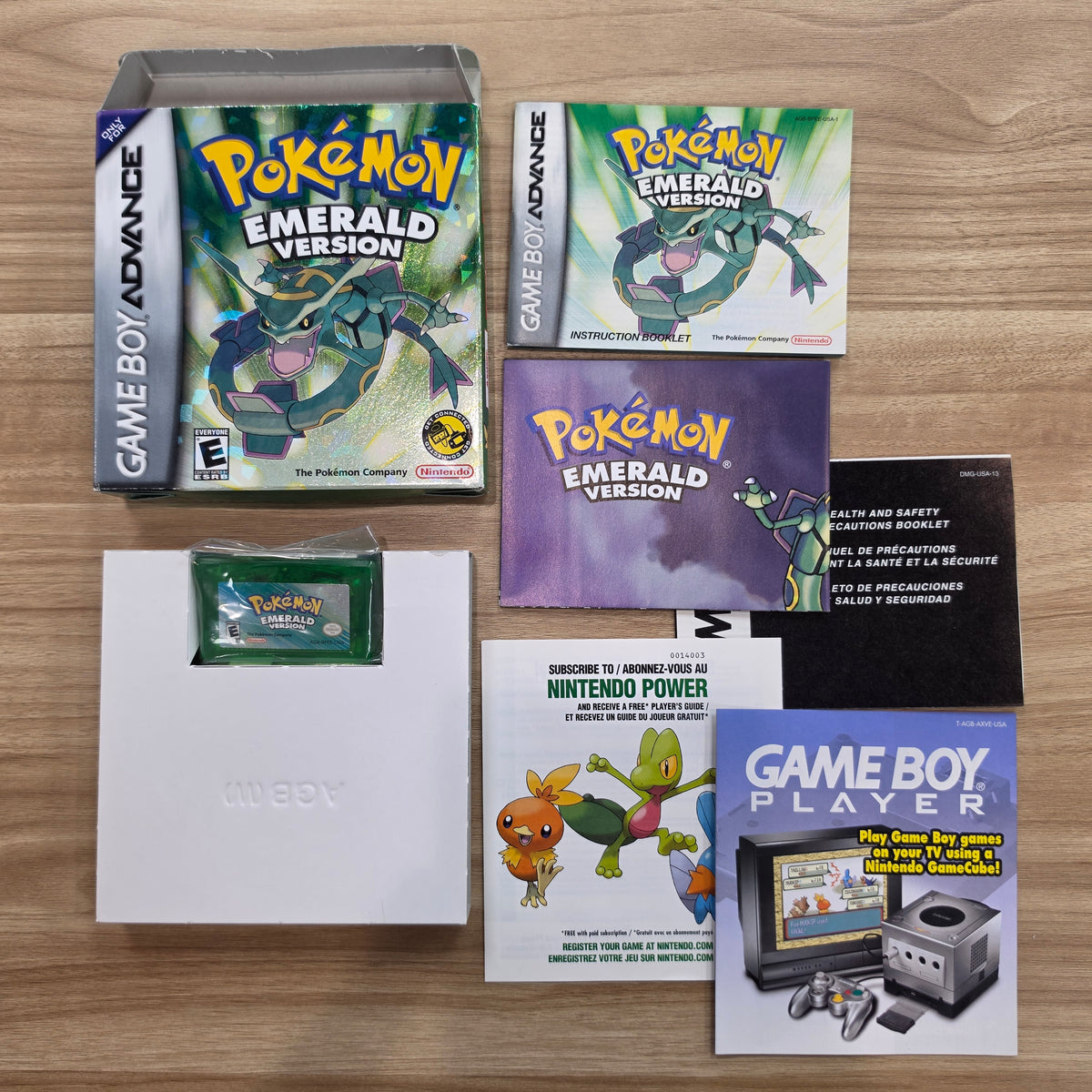 Pokemon Emerald: Complete  - Nintendo Game Boy Advance (B)