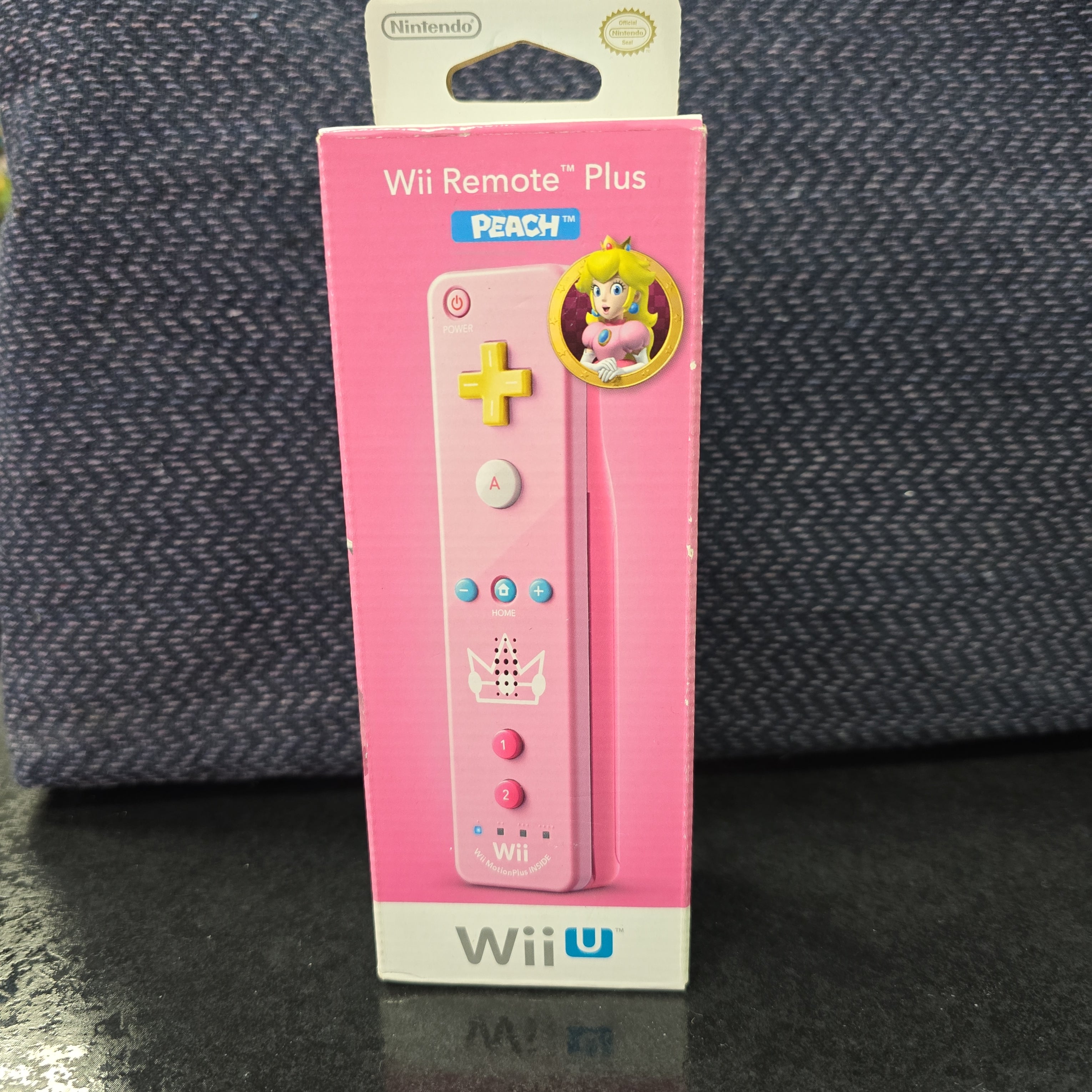 Nintendo Wii Motion Plus Remote Princess Peach