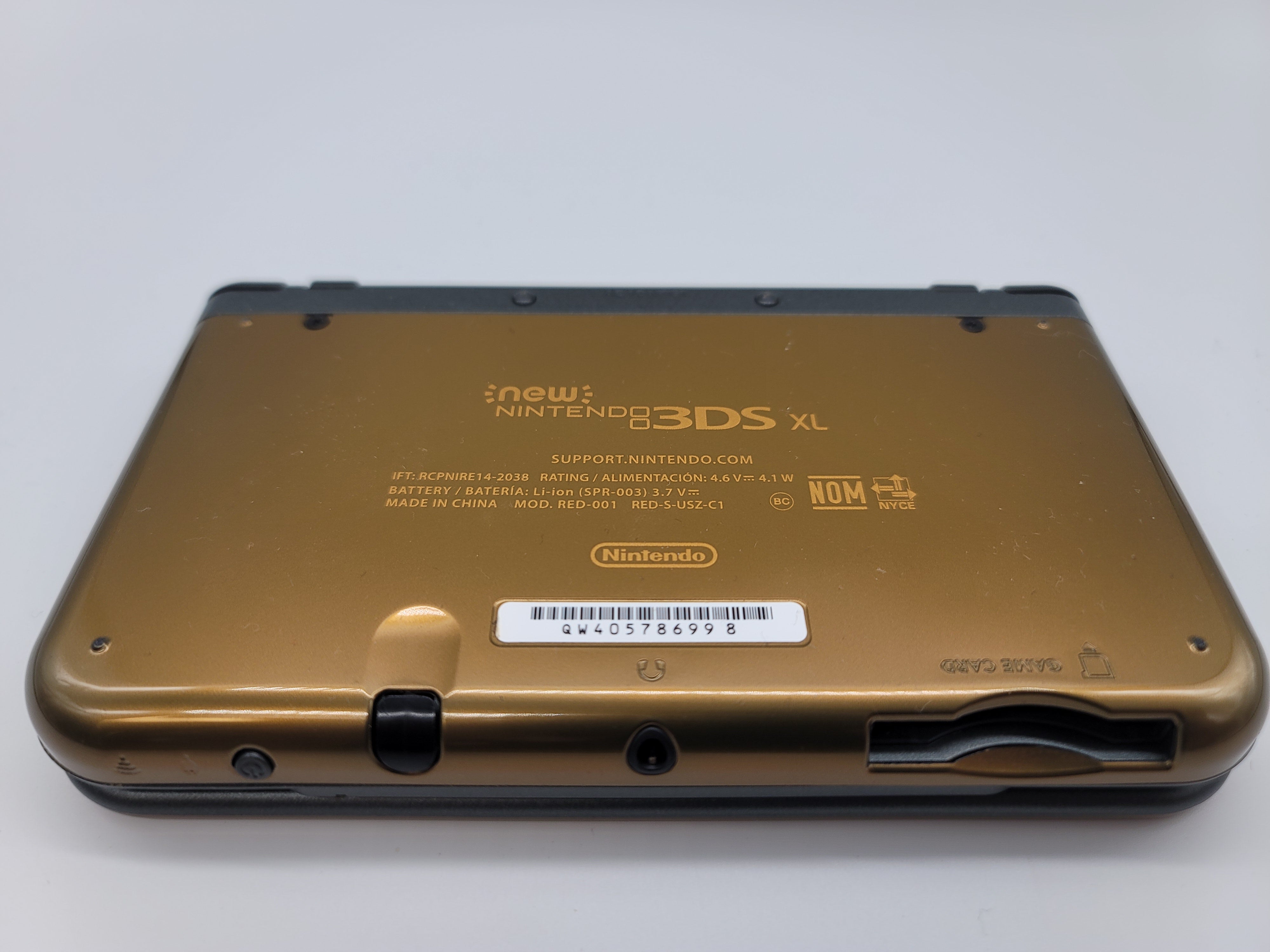 "New" Nintendo 3DS XL Hyrule Edition