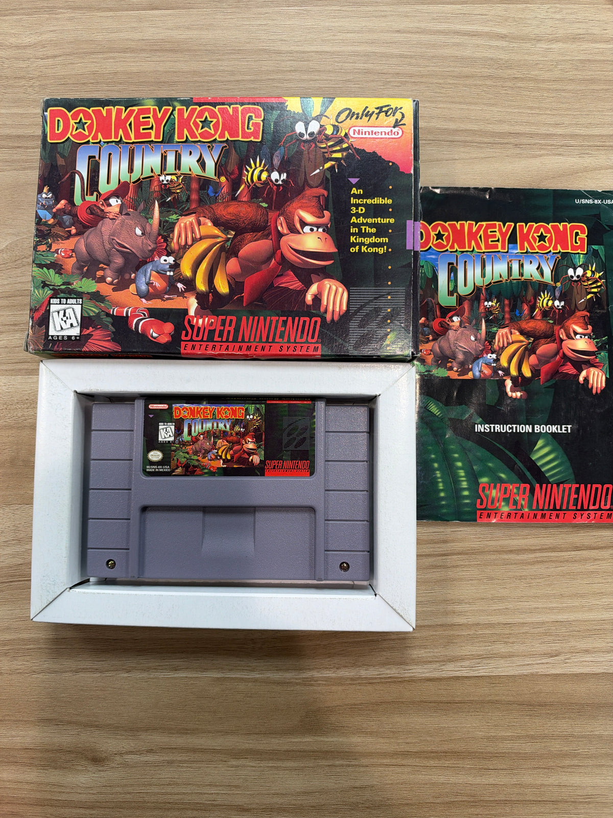 Donkey Kong Country - Nintendo SNES