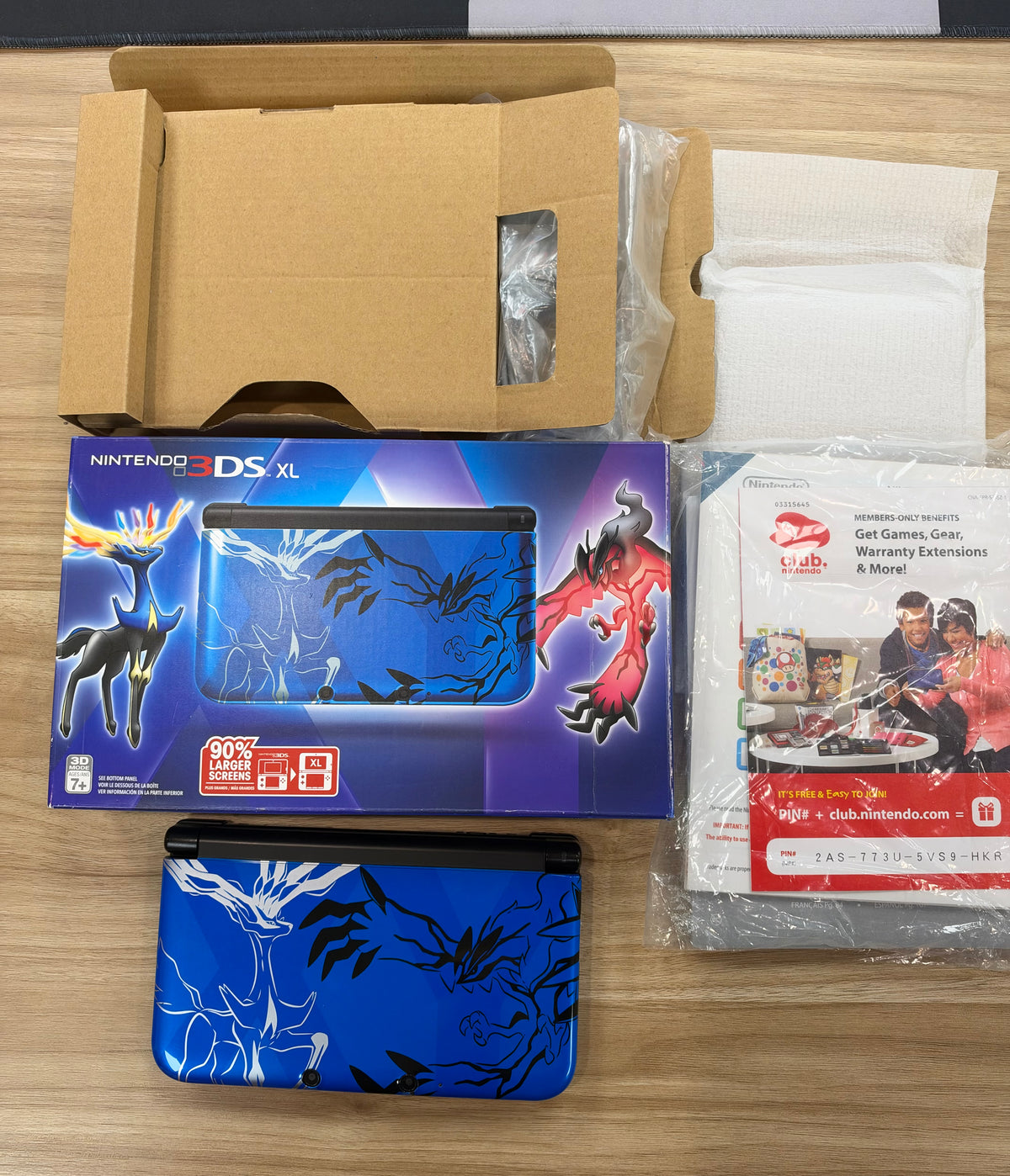 Nintendo Pokémon X & Y Limited Edition 3DS XL (BLUE) Handheld Console