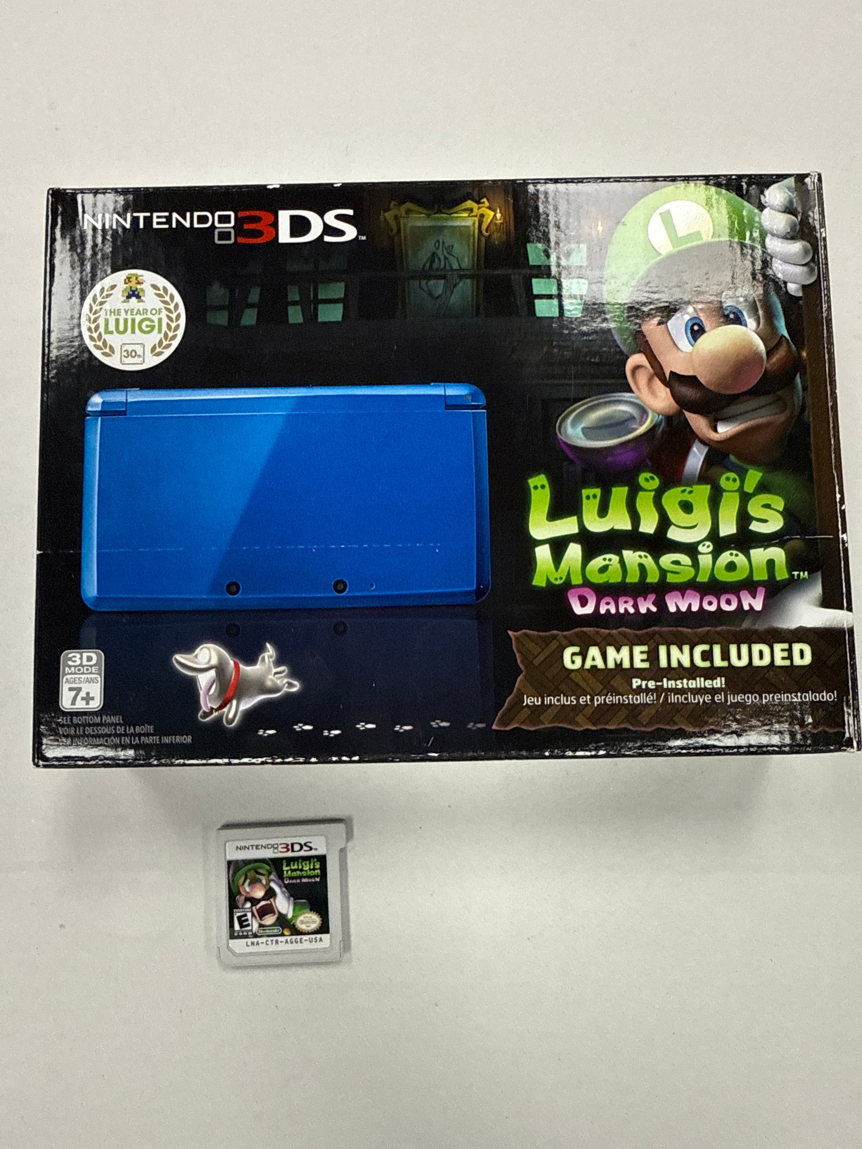 Nintendo 3DS Blue Luigi's Mansion Dark Moon Console Bundle [Limited Edition]