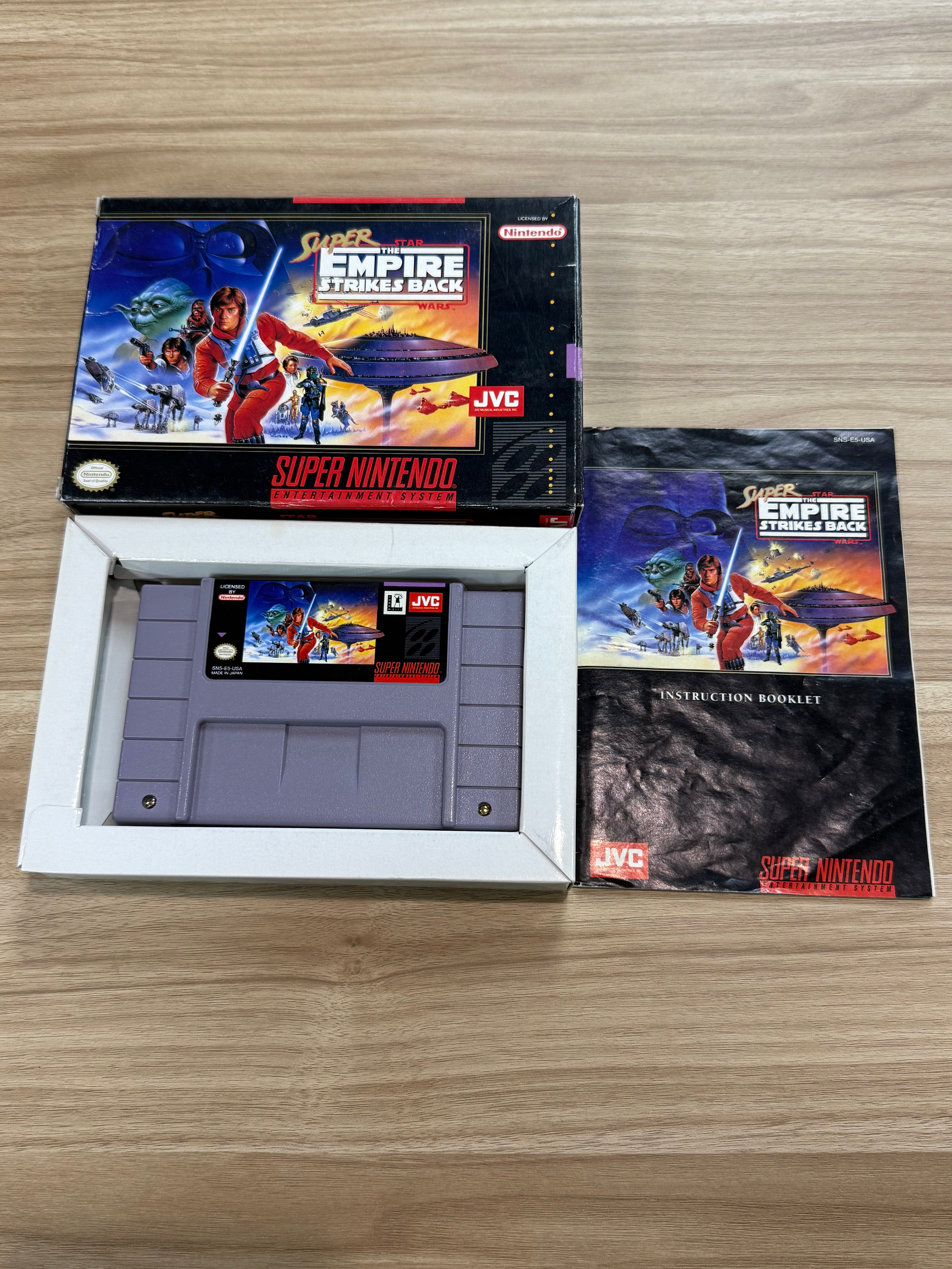 Super Star Wars Empire Strikes Back - Nintendo SNES