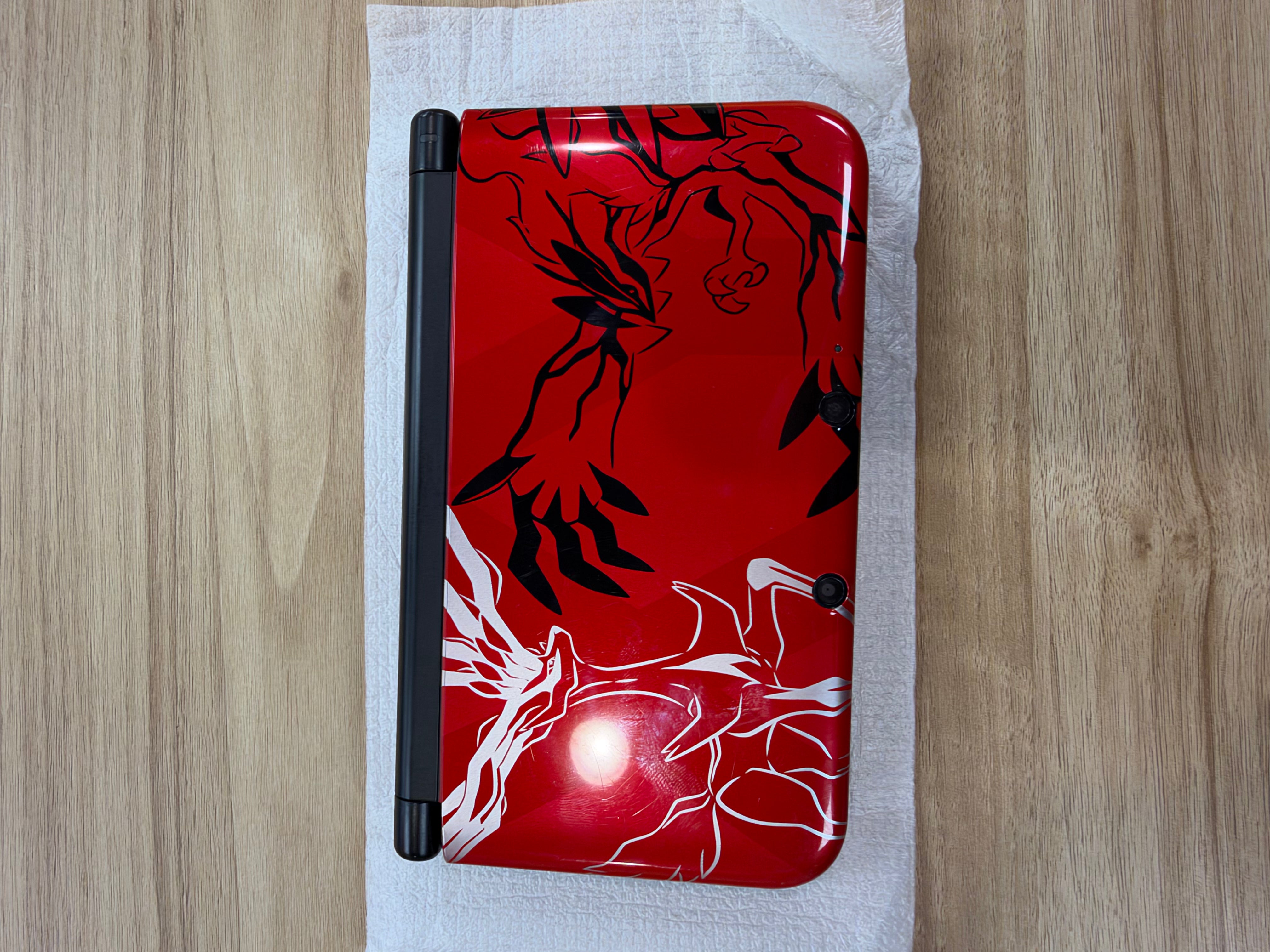 Nintendo Pokémon X & Y Limited Edition 3DS XL (RED) Xerneas + Yveltal