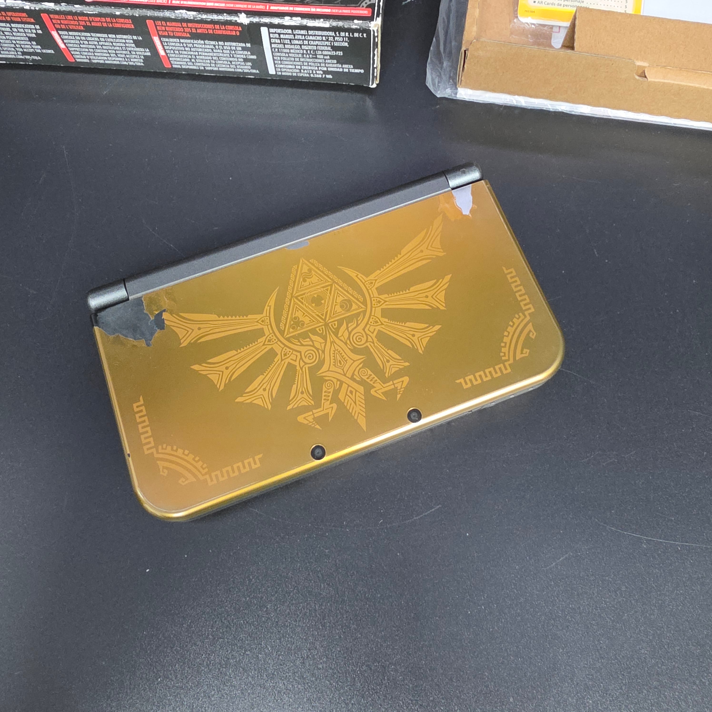 CIB "New" Nintendo 3DS XL Hyrule Edition (B)