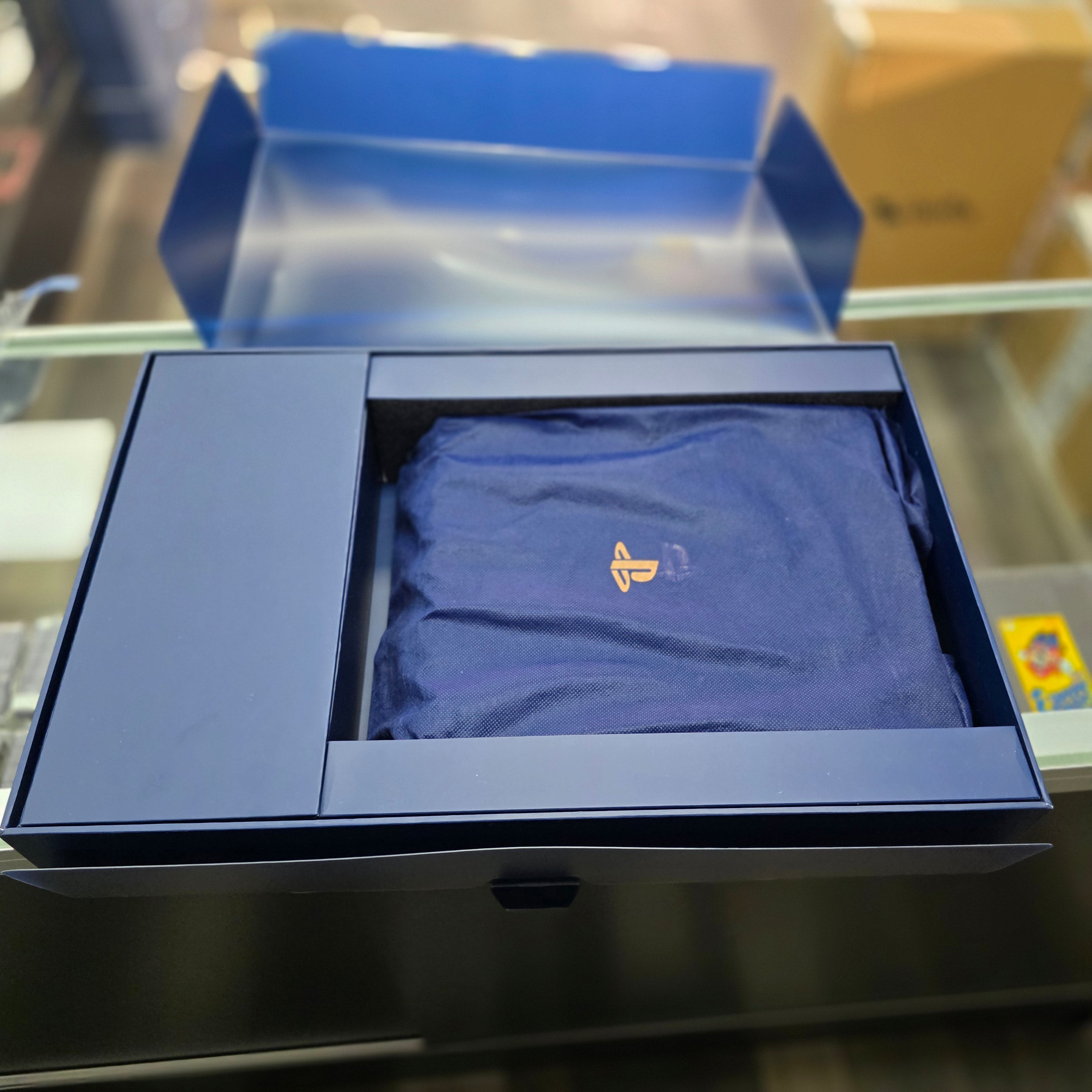 Sony PlayStation 4 Pro PS4 500 Million Limited Edition 2TB [CIB] Console Bundle