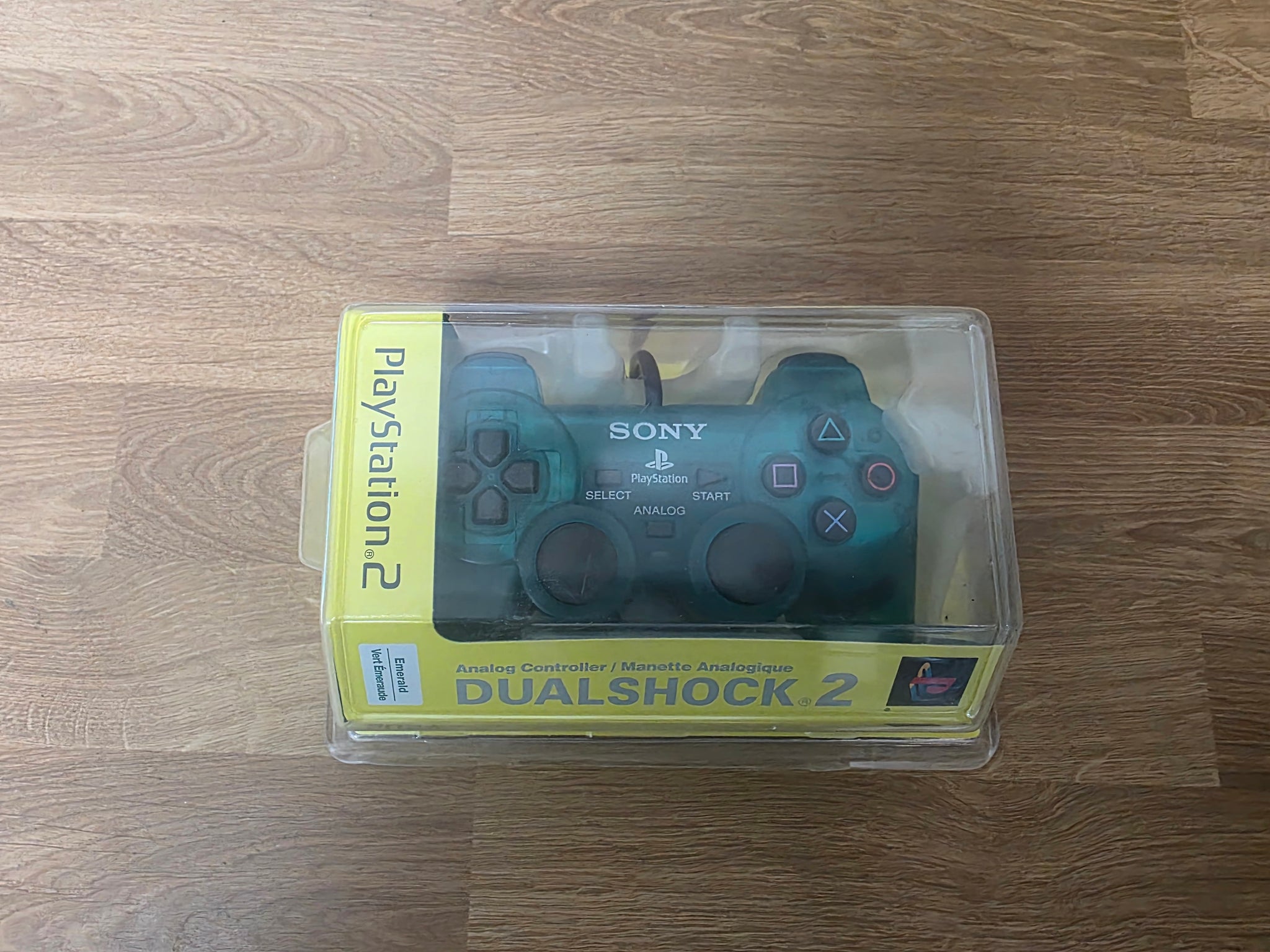 Sony PlayStation 2 PS2 DualShock 2 Clear Emerald Green Controller CIB