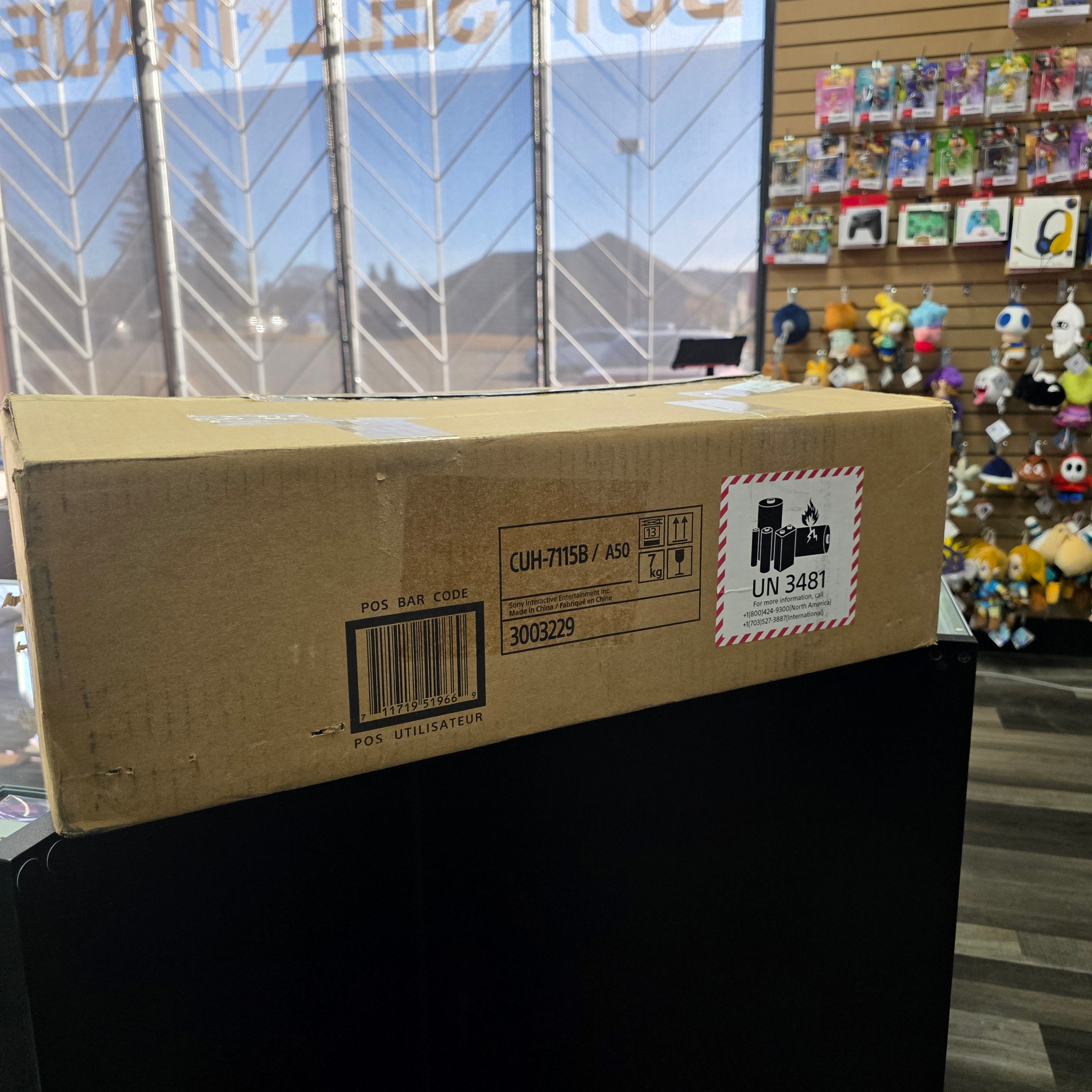 Sony PlayStation 4 Pro PS4 500 Million Limited Edition 2TB [CIB] Console Bundle