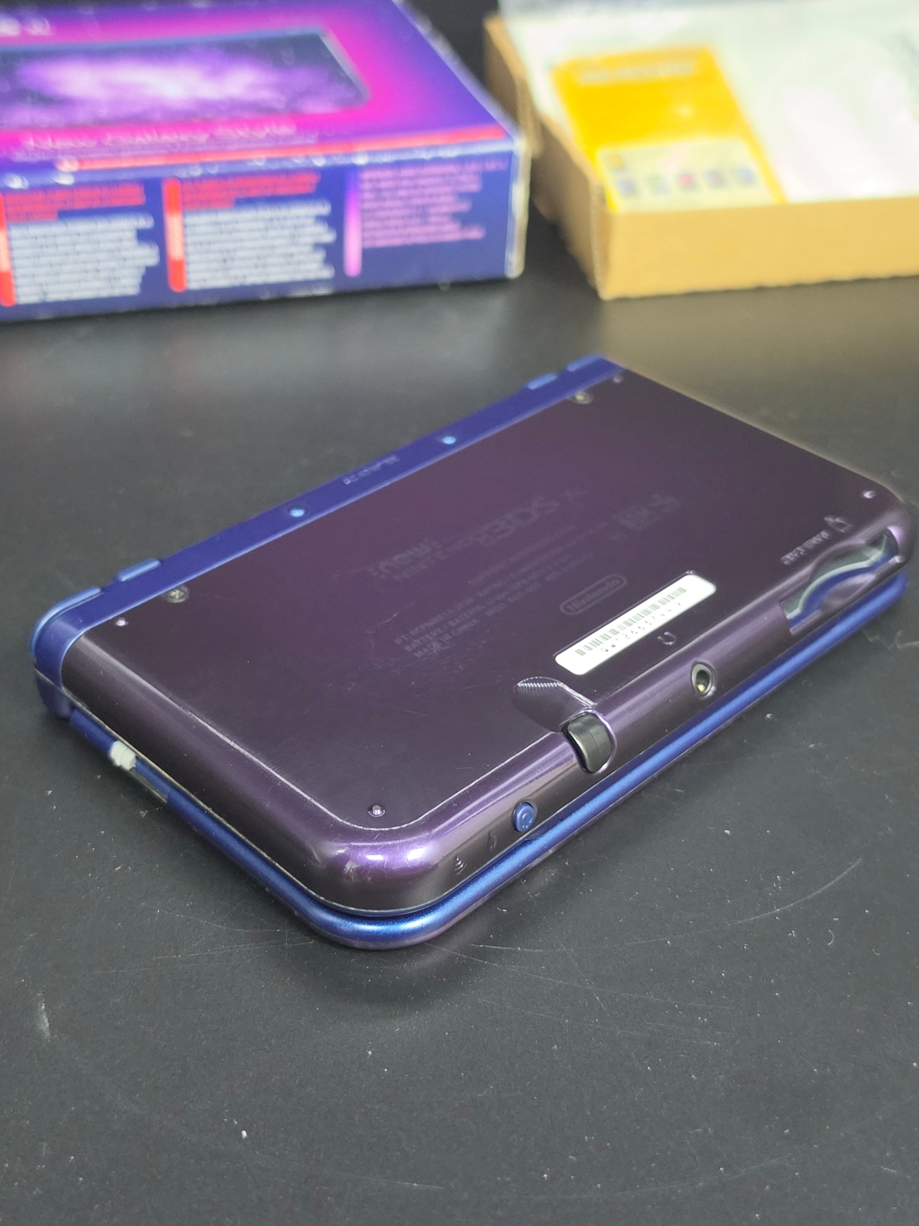 Complete in box "NEW" Nintendo 3DS XL Galaxy Handheld System [B]