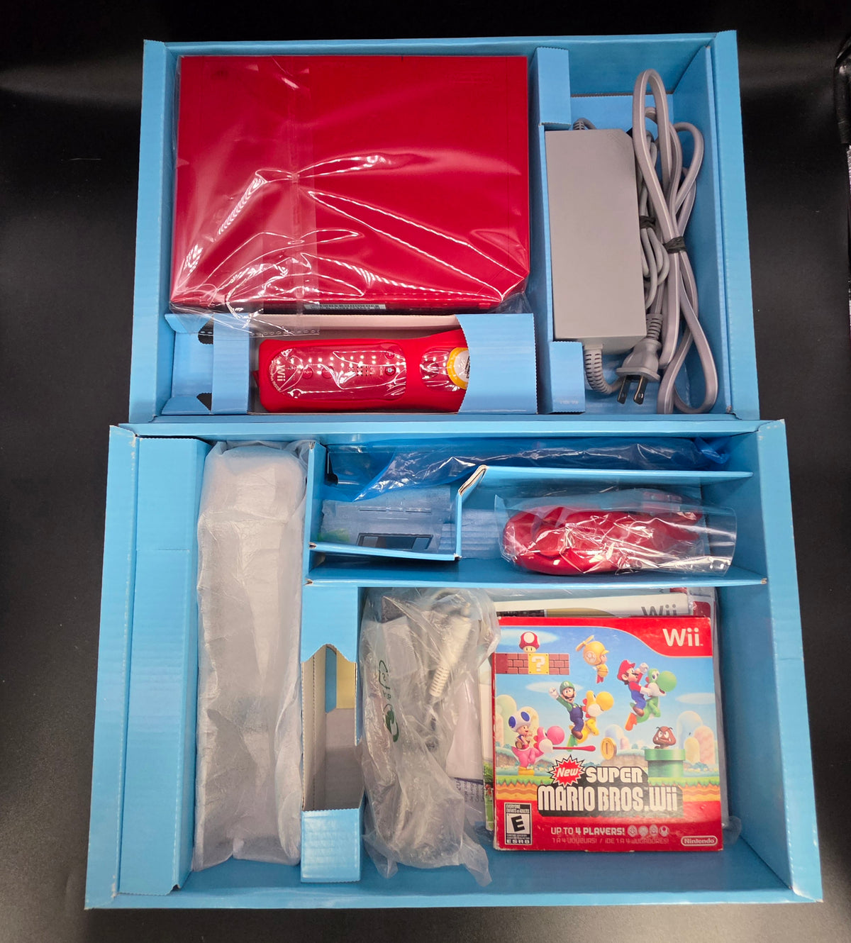Nintendo Wii Mario 25th Anniversary Red Limited Console (Game's included)