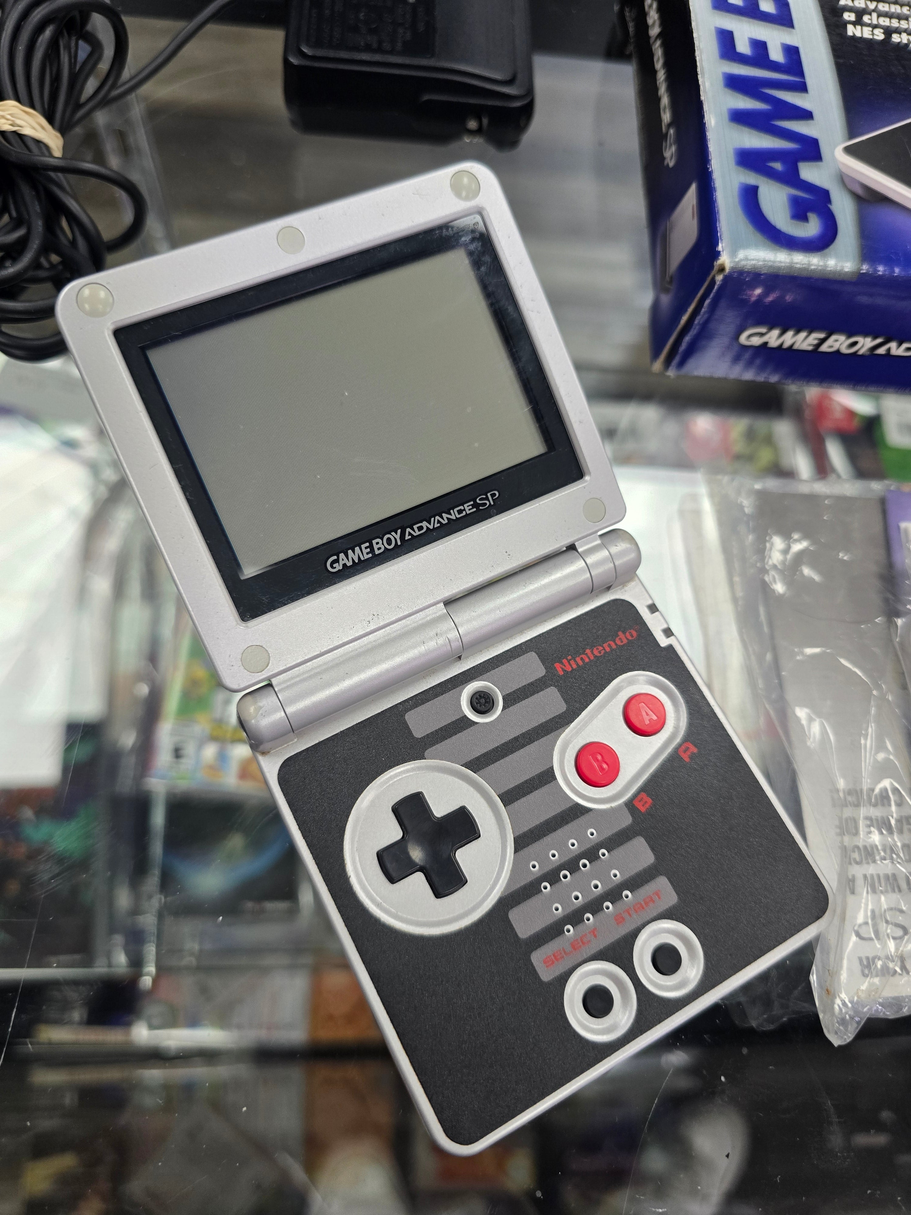 CIB Nintendo Game Boy Advance GBA SP NES Classic Edition Handheld Console