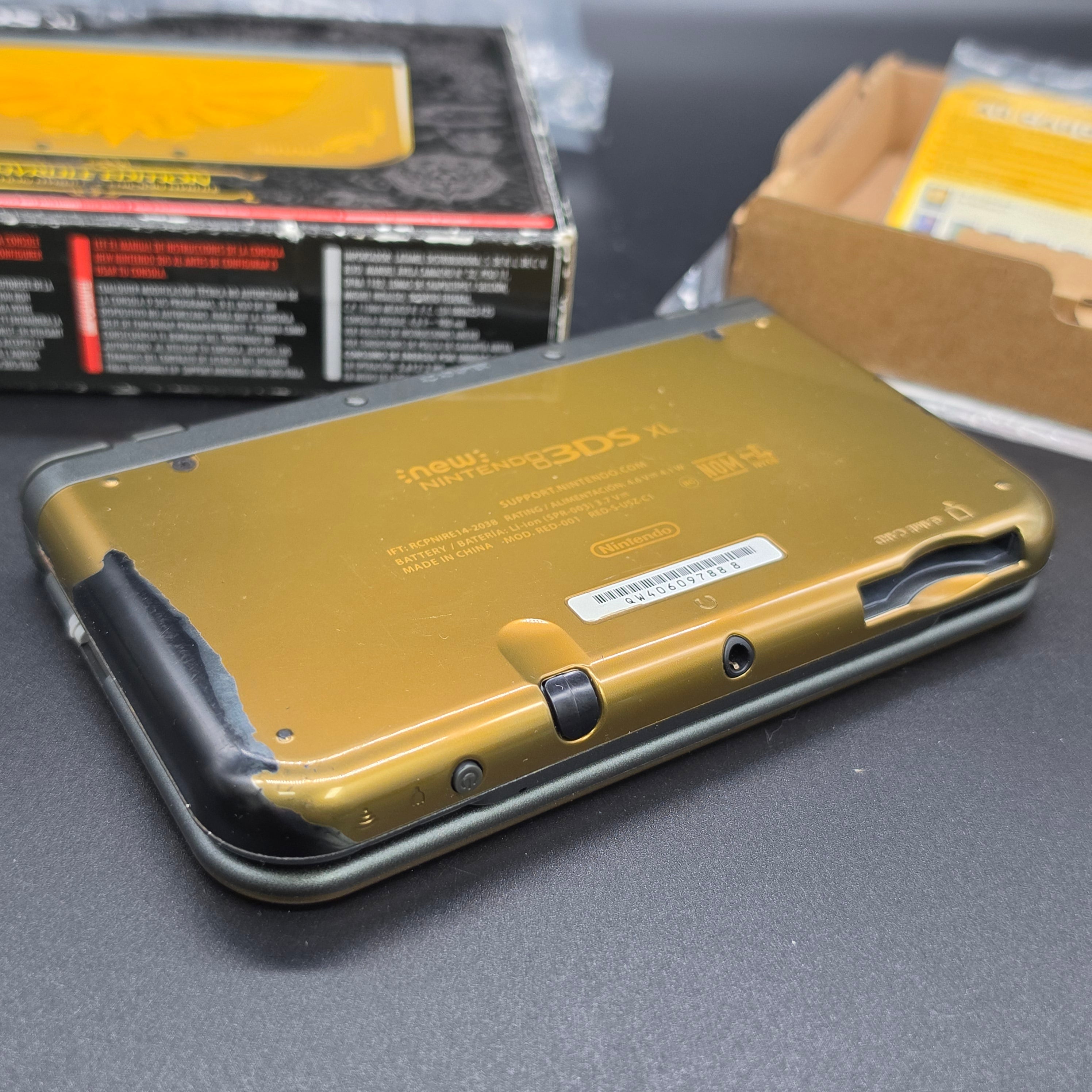 CIB "New" Nintendo 3DS XL Hyrule Edition (B)