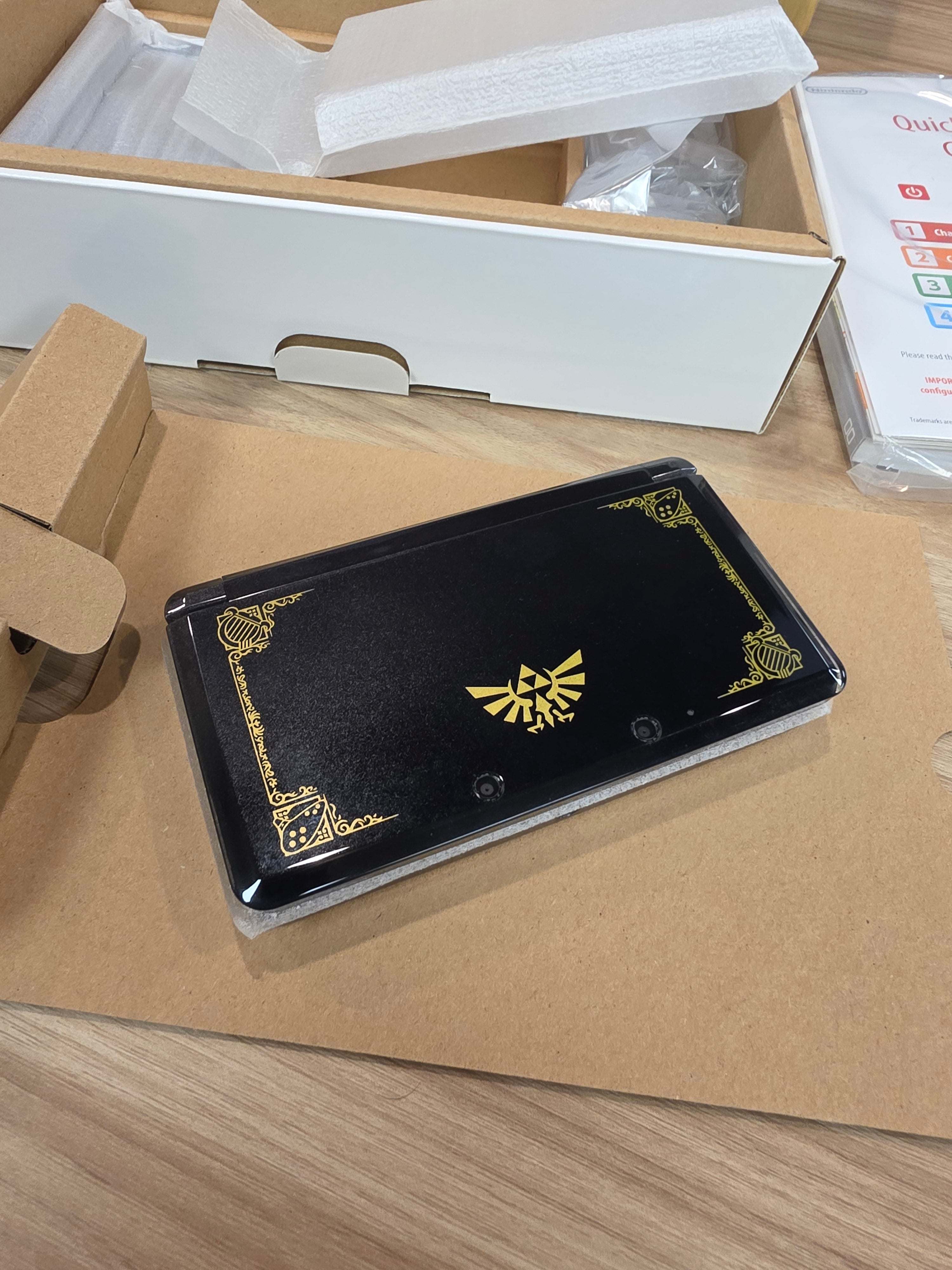 Nintendo 3DS Zelda 25th Anniversary Handheld Console