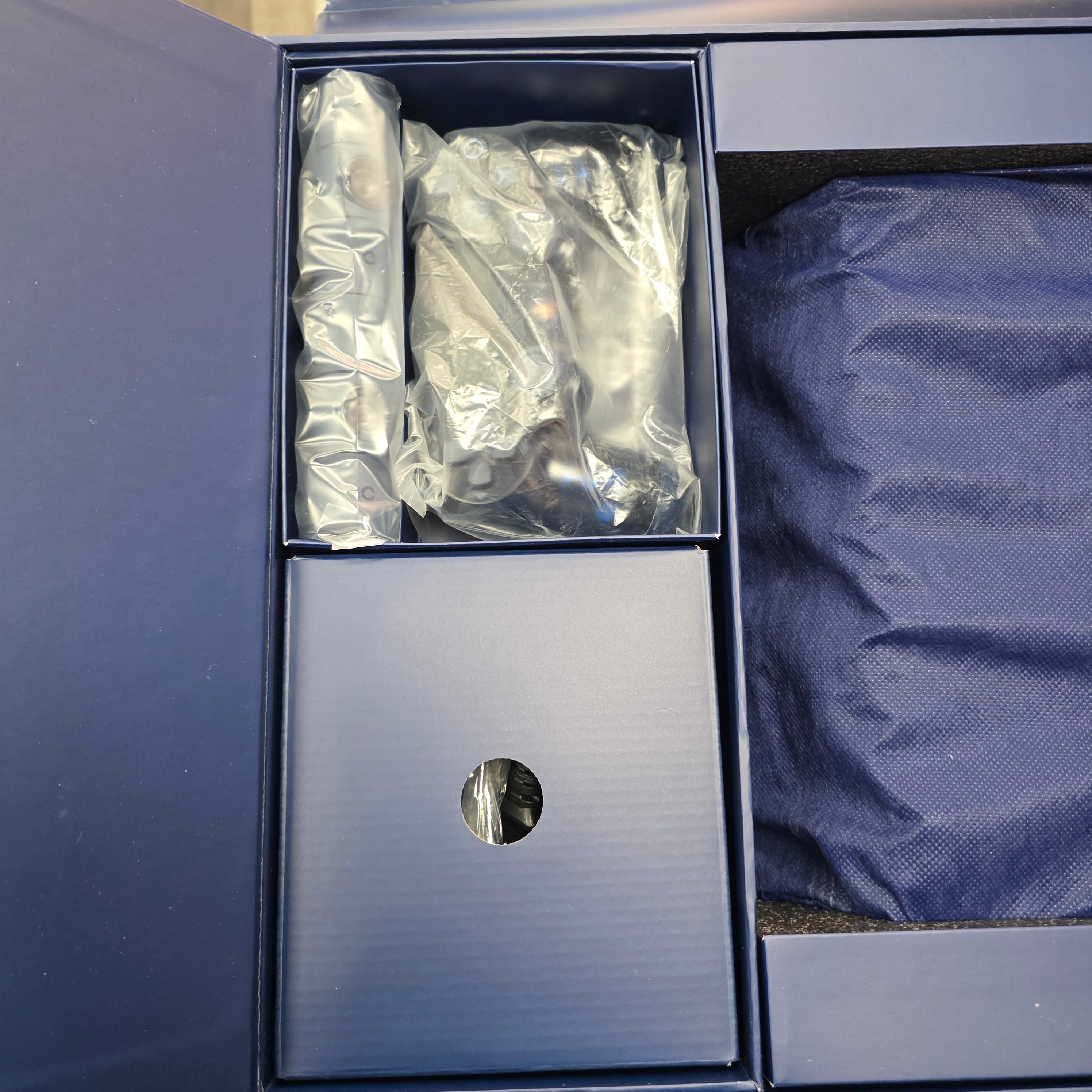 Sony PlayStation 4 Pro PS4 500 Million Limited Edition 2TB [CIB] Console Bundle